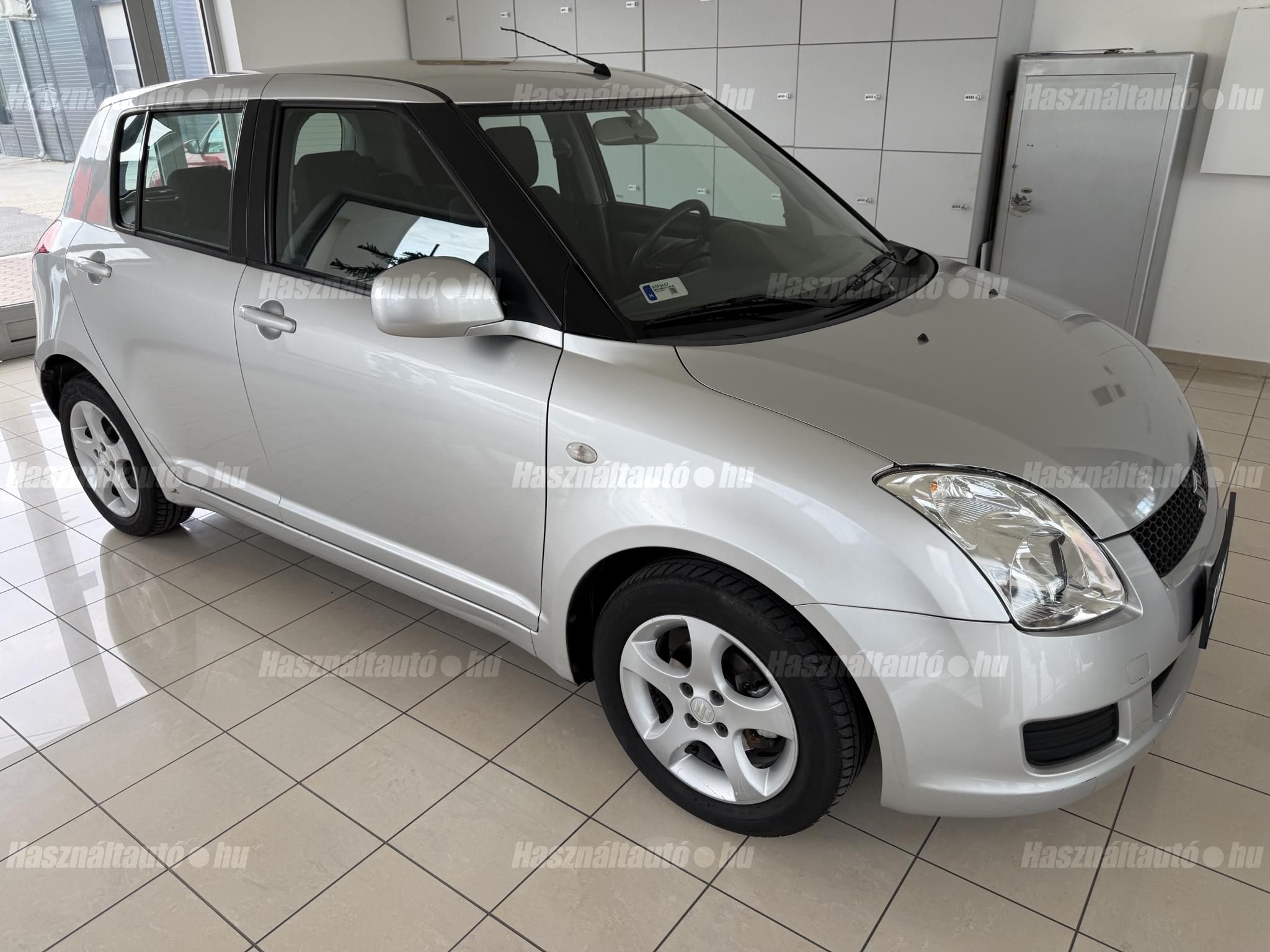 SUZUKI SWIFT 2009/7 - 1