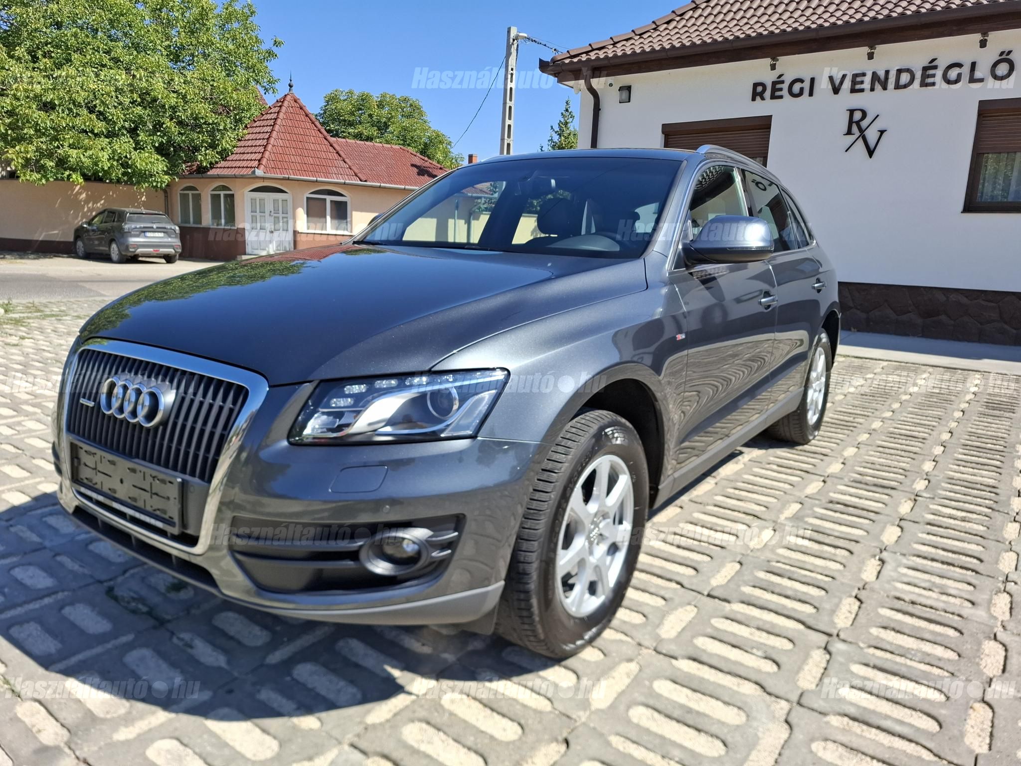 AUDI Q5 2012/4 - 1