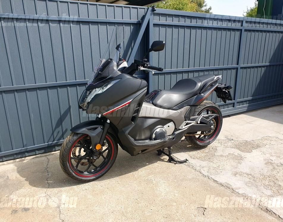 HONDA NC 750 D 2019/6 - 1