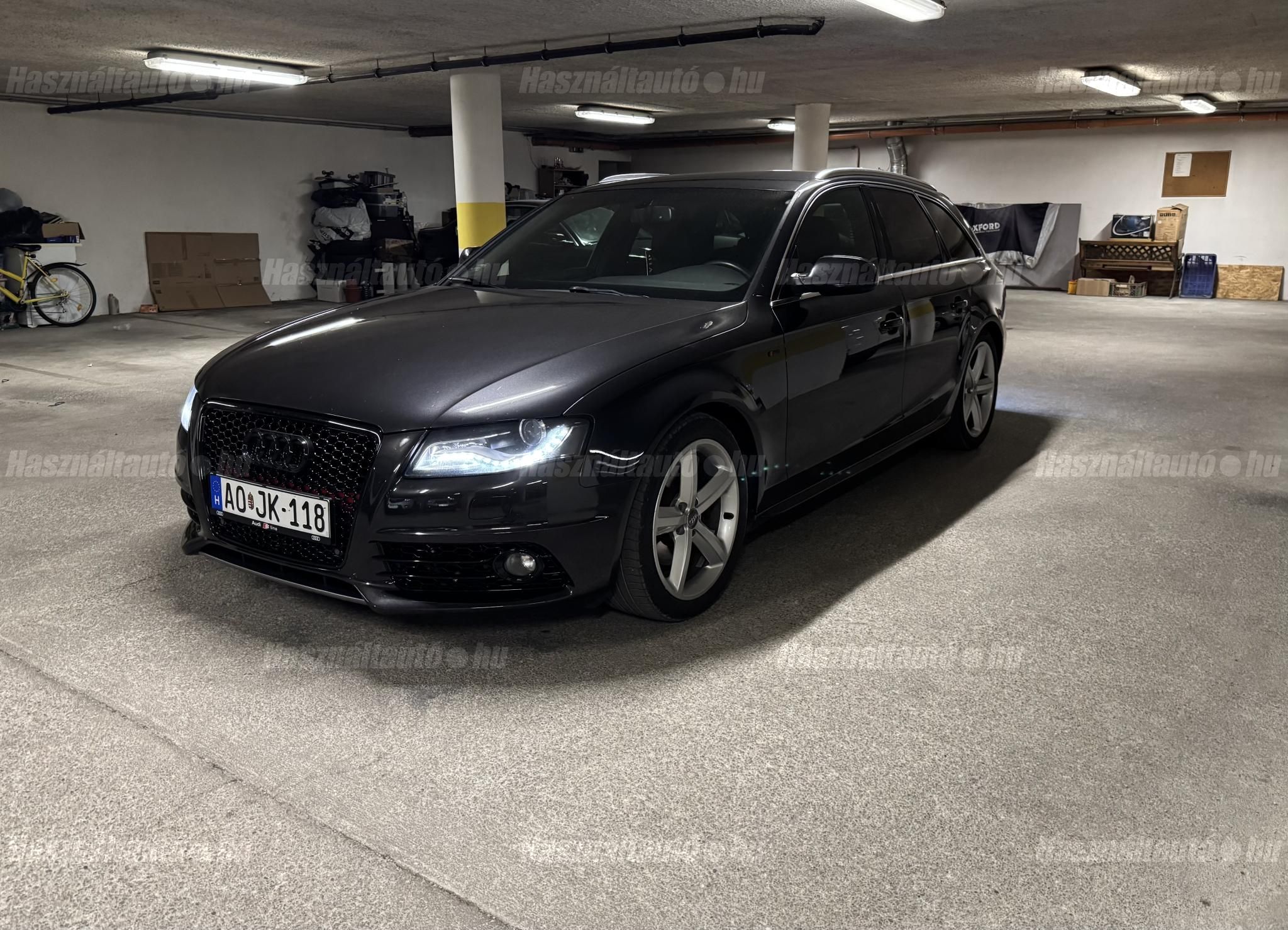 AUDI A4 2010/8 - 1