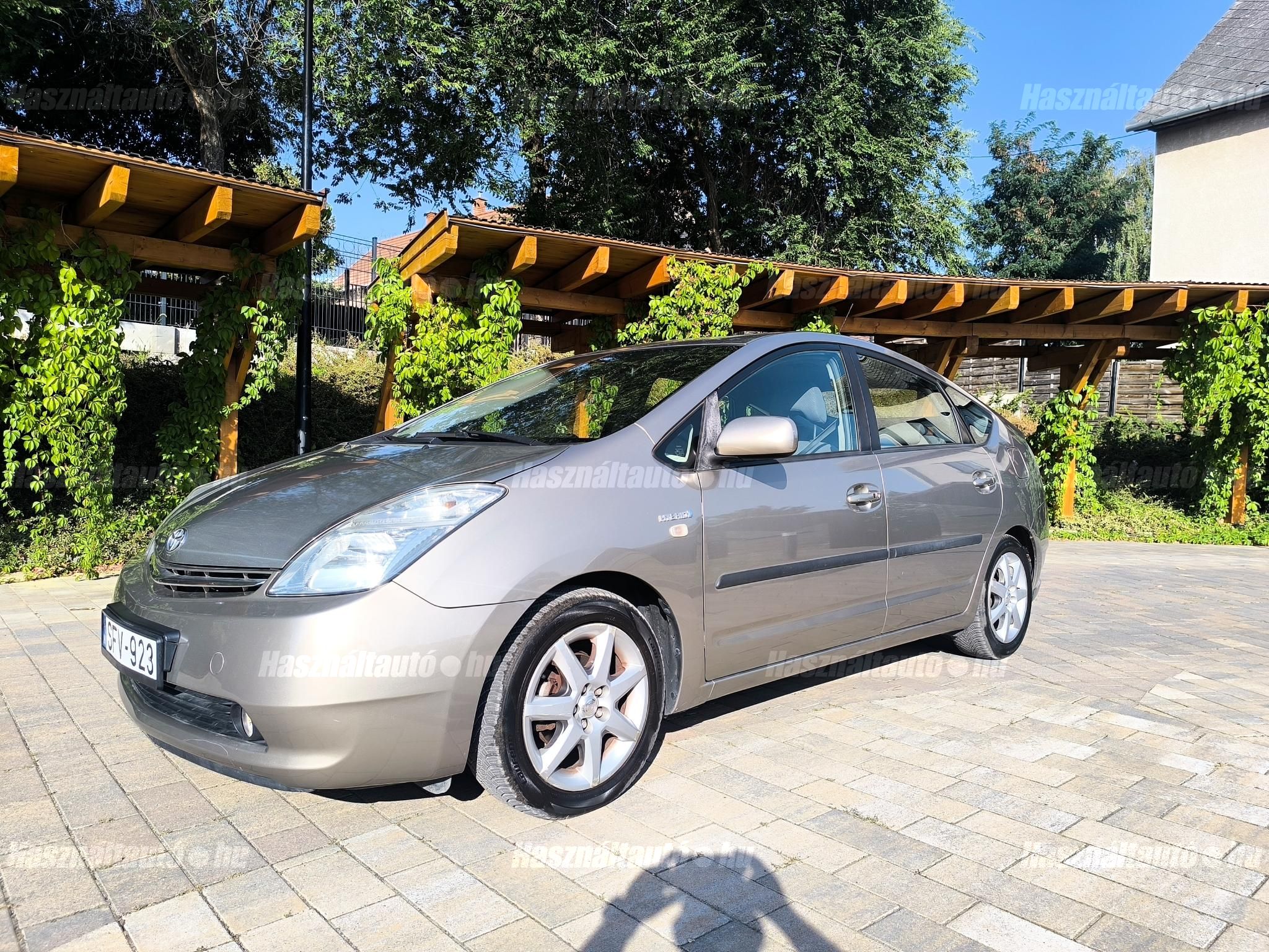 TOYOTA PRIUS 2008/3 - 1