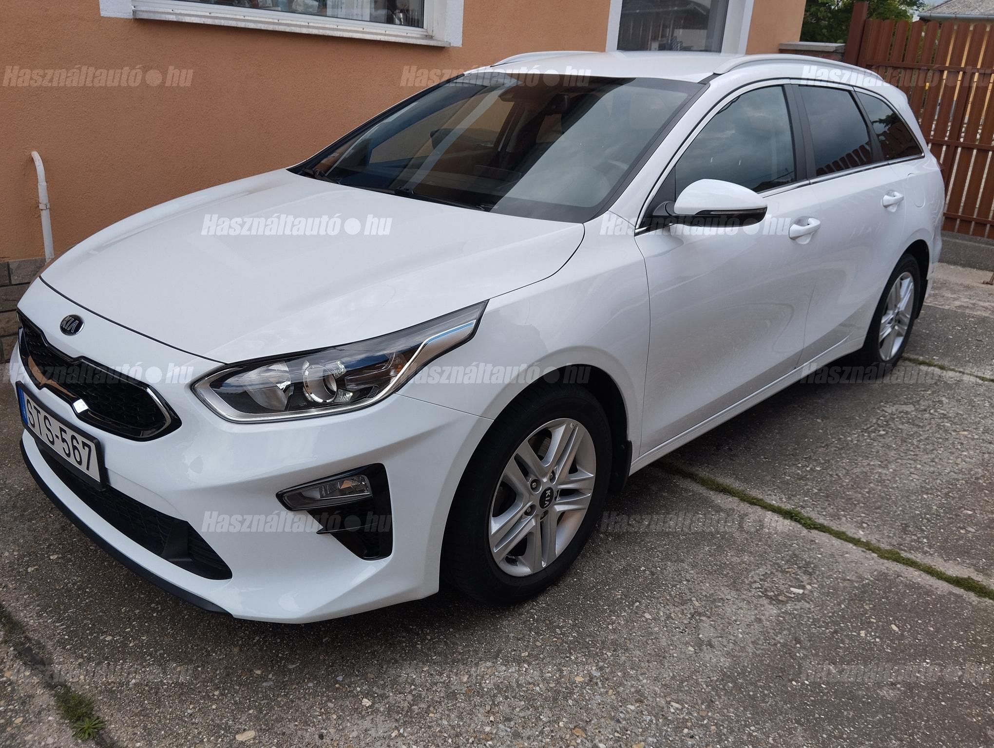 KIA CEE'D 2021/6 - 1