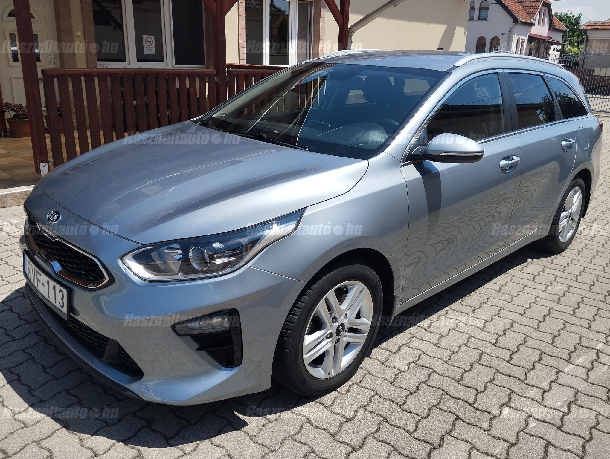 KIA CEE'D 2019/10 - 1