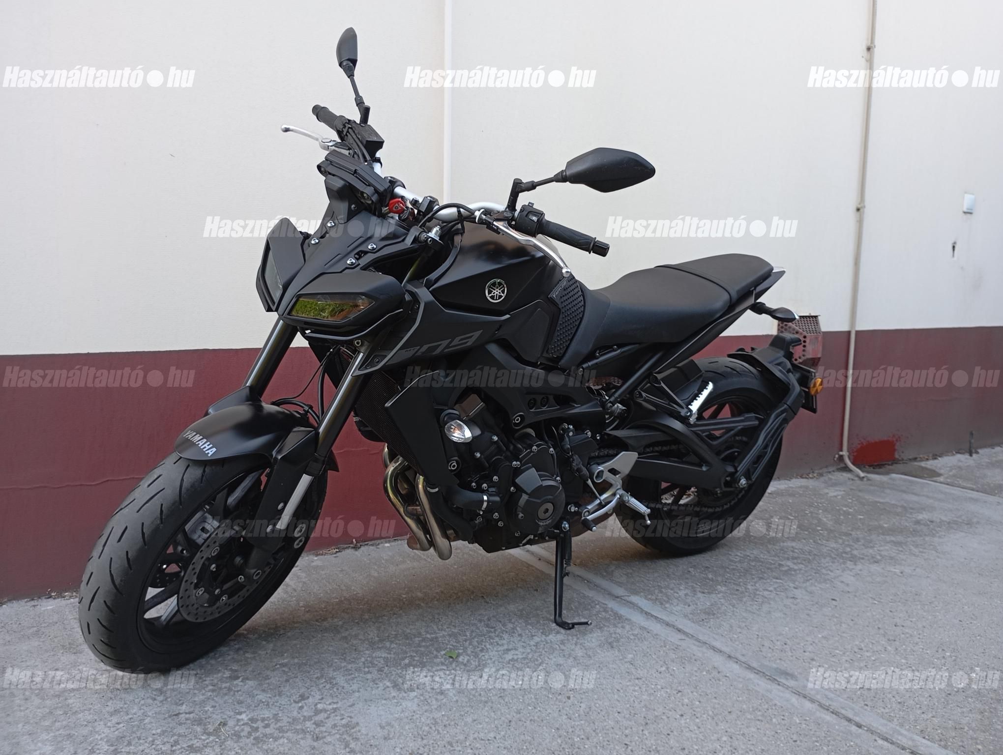 YAMAHA MT-09 2017/5 - 1