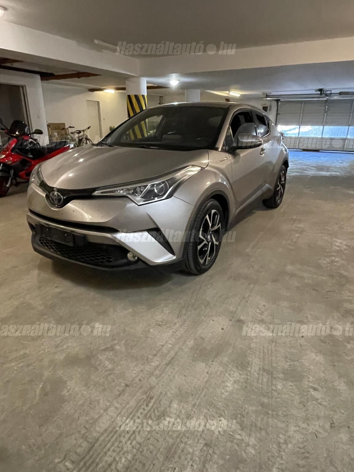 TOYOTA C-HR 2019/6 - 1