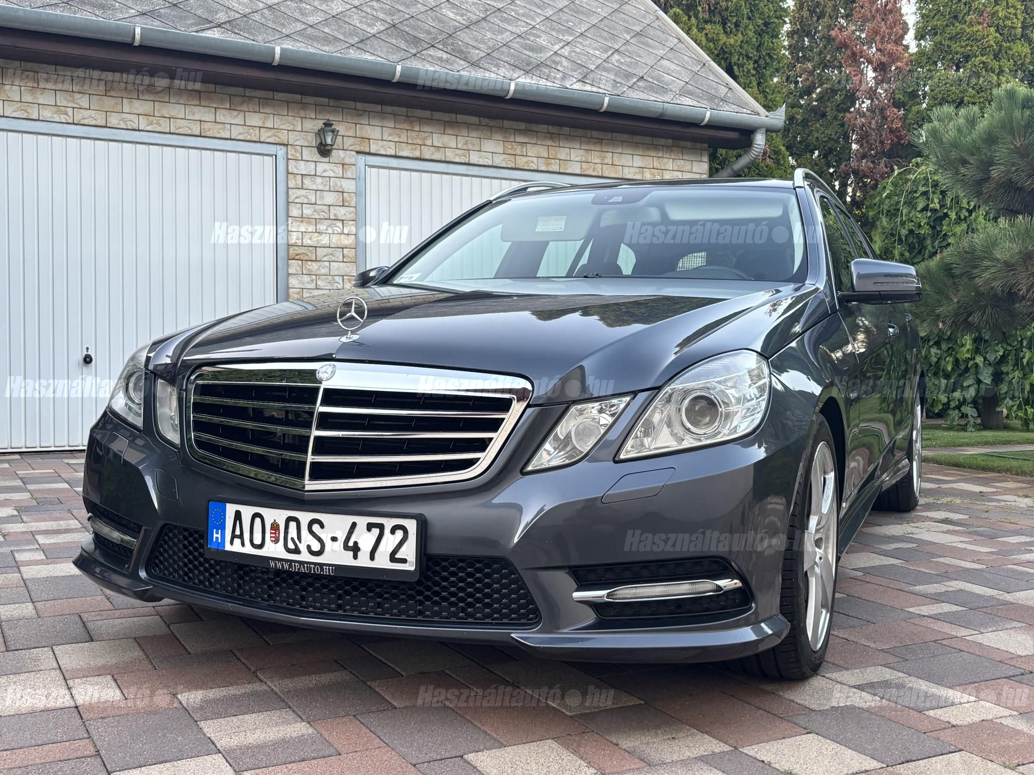 MERCEDES-BENZ E 300 2012/9 - 1