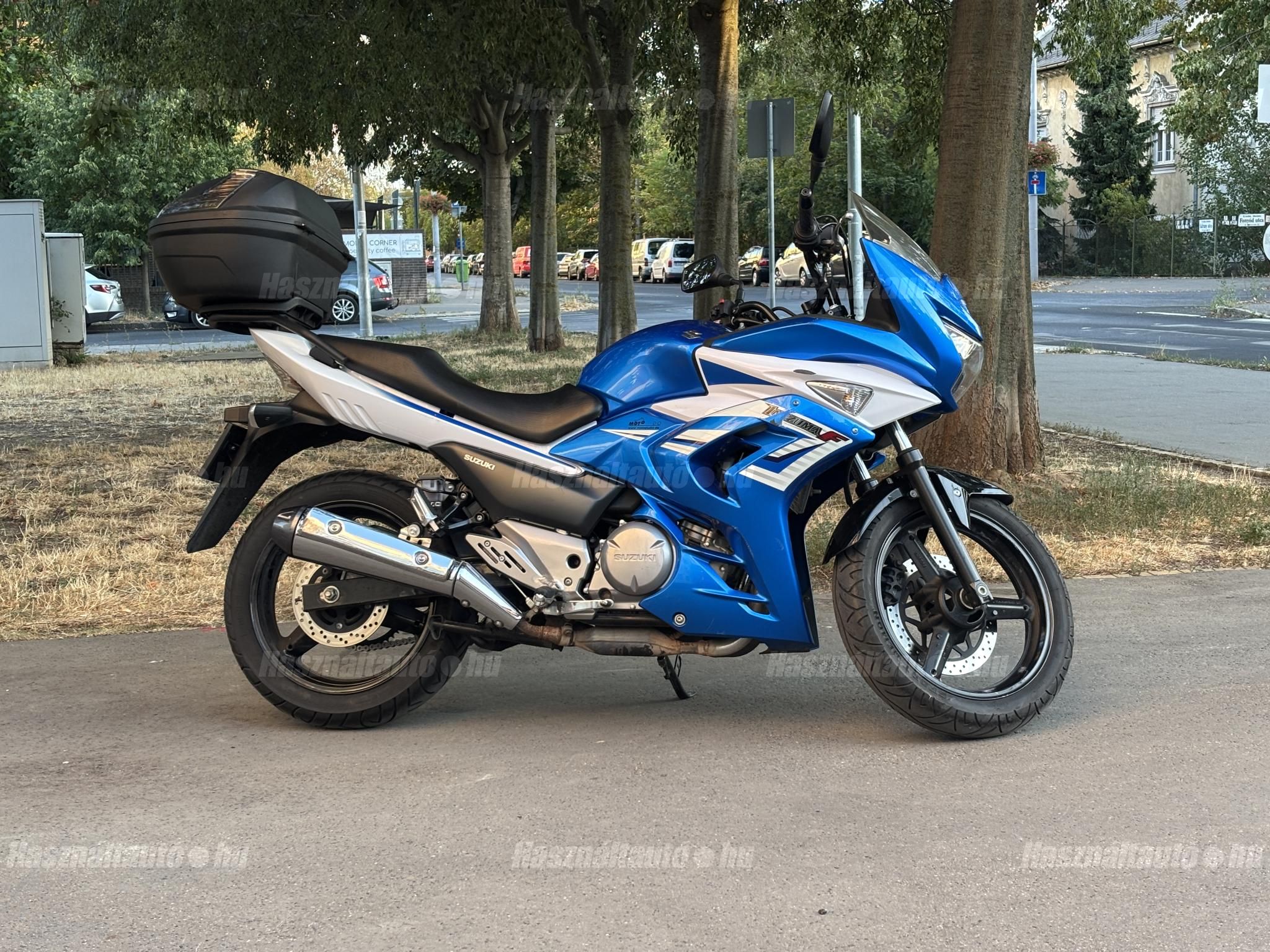 SUZUKI GW 250 INAZUMA 2016 - 1
