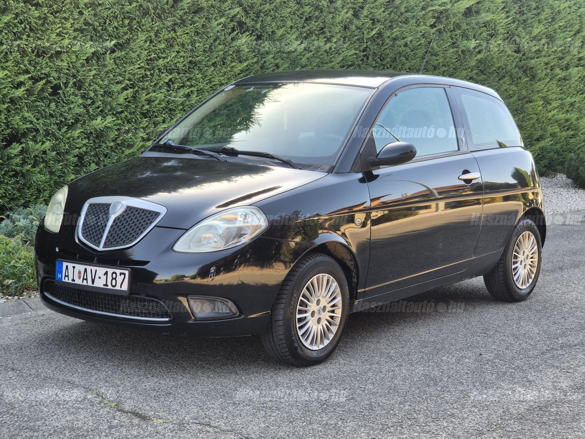 LANCIA YPSILON 2007/12 - 1