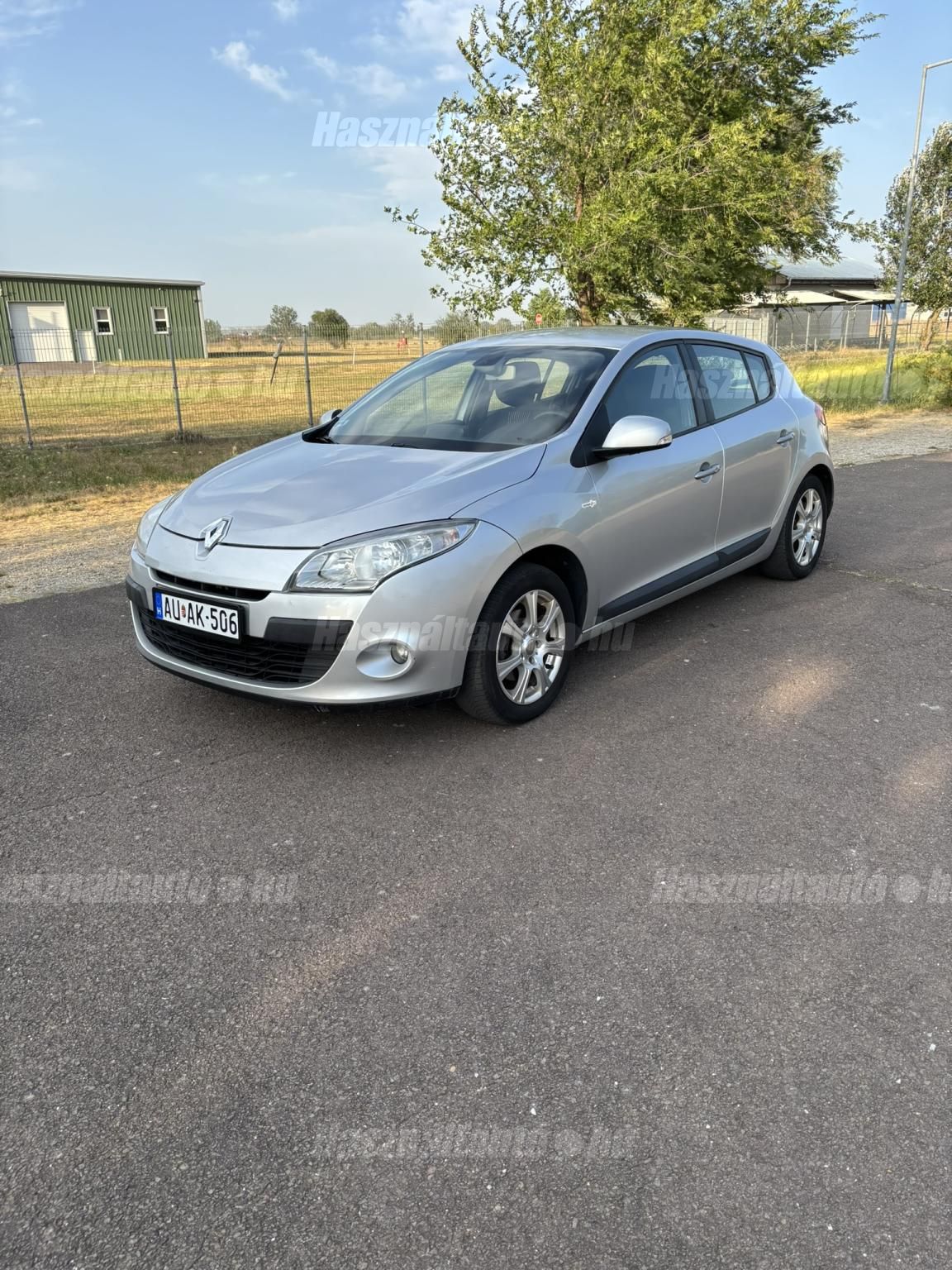 RENAULT MEGANE 2010/4 - 1
