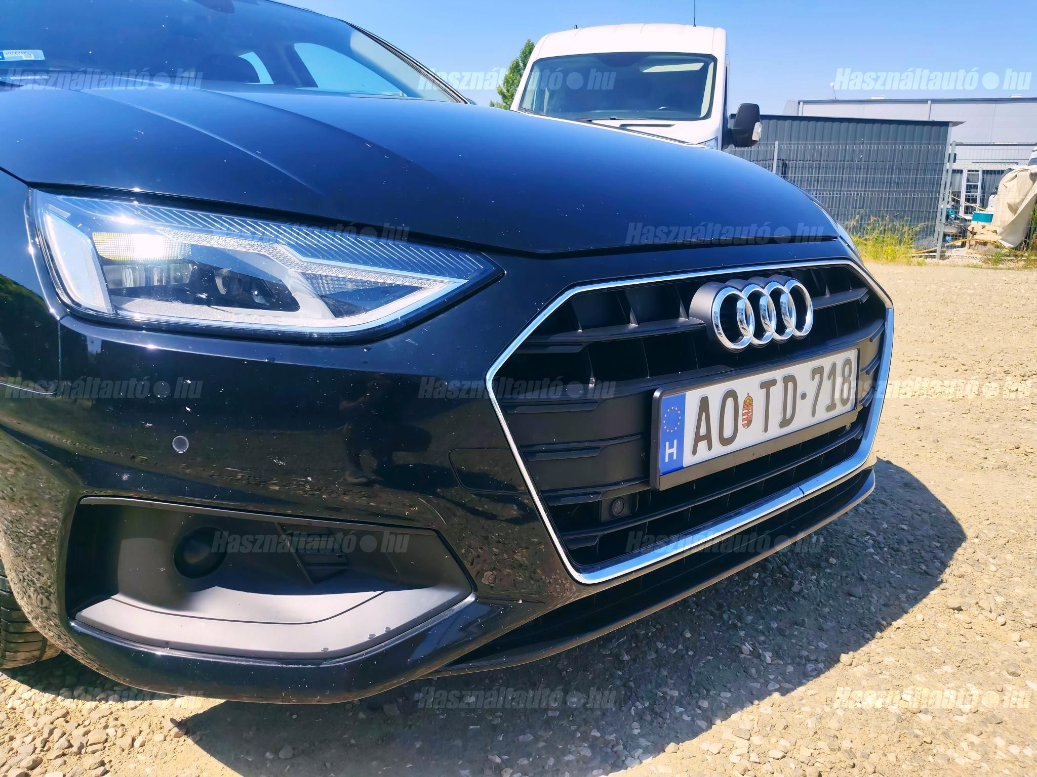 AUDI A4 2022/4 - 1