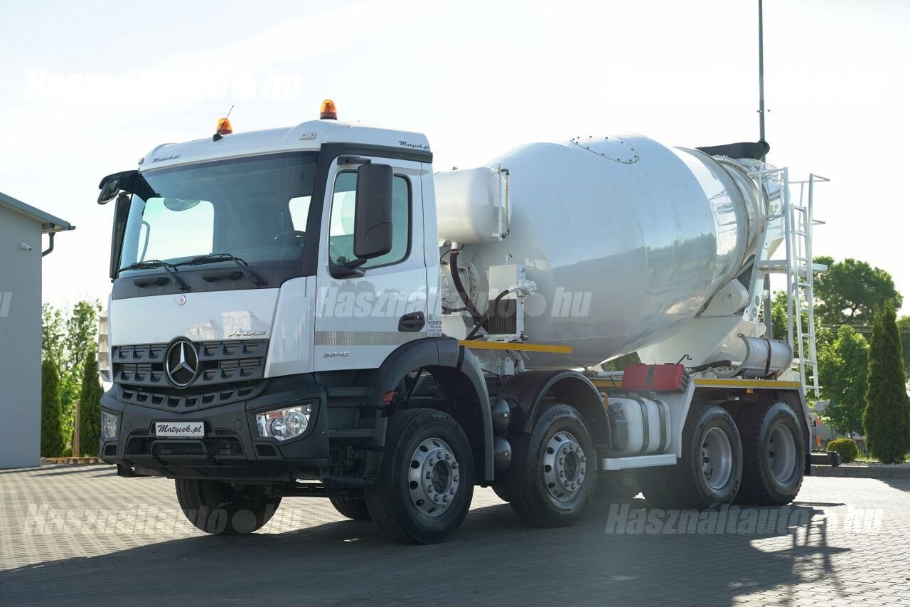 MERCEDES-BENZ 2020/1 - 1