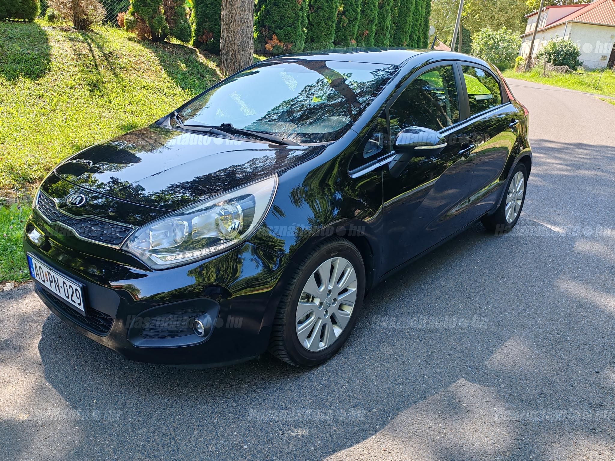 KIA RIO 2013/5 - 1