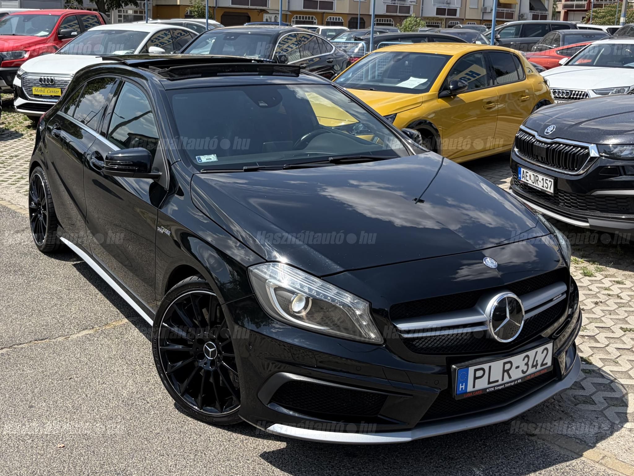 MERCEDES-AMG A 45 2015/8 - 1
