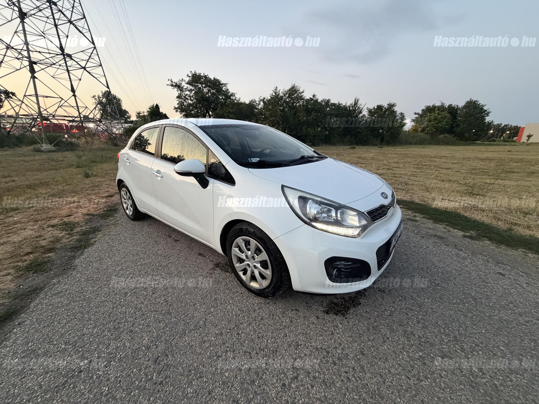 KIA RIO 2011/10 - 1