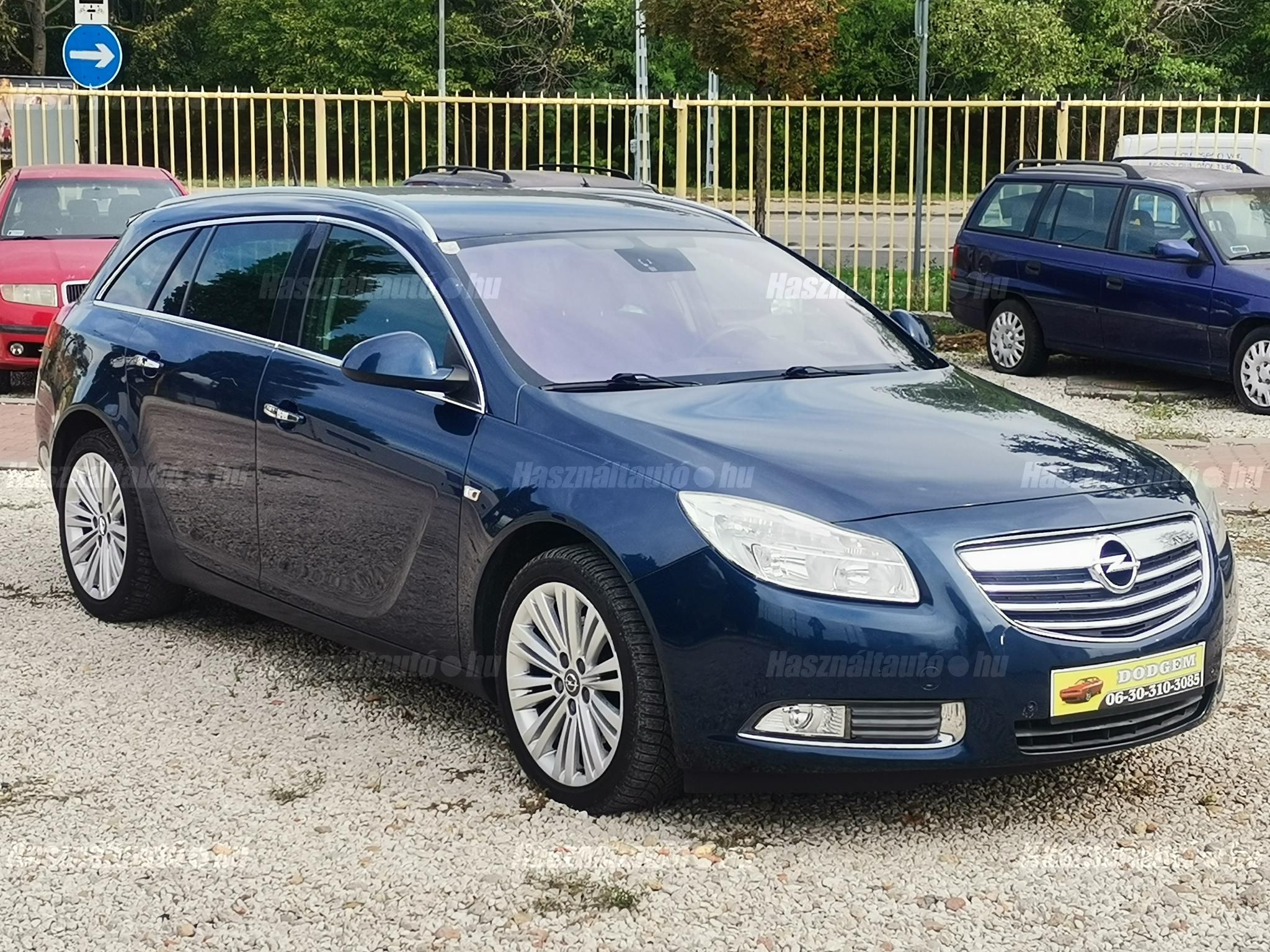 OPEL INSIGNIA 2012/6 - 1