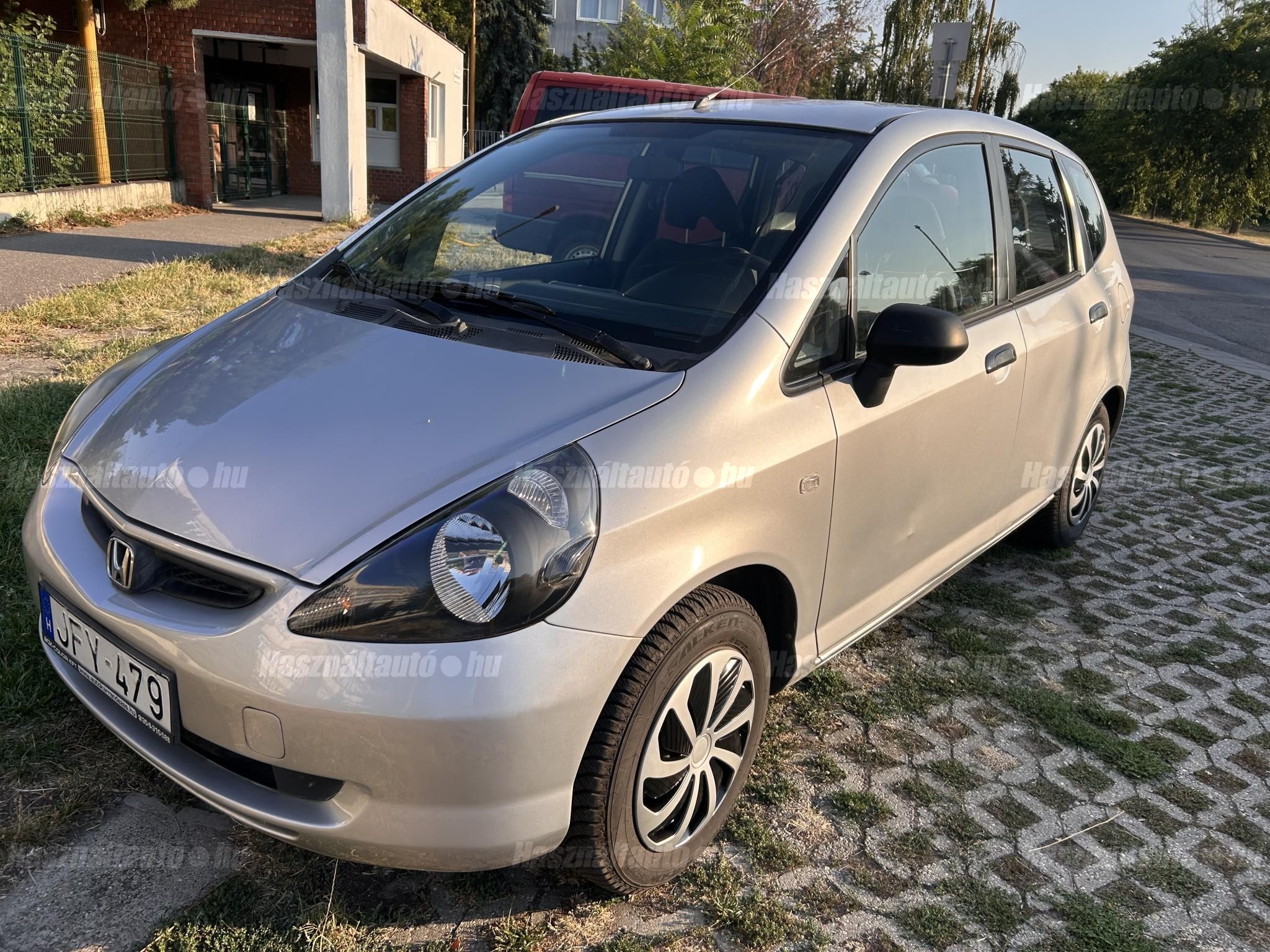 HONDA JAZZ 2004/8 - 1