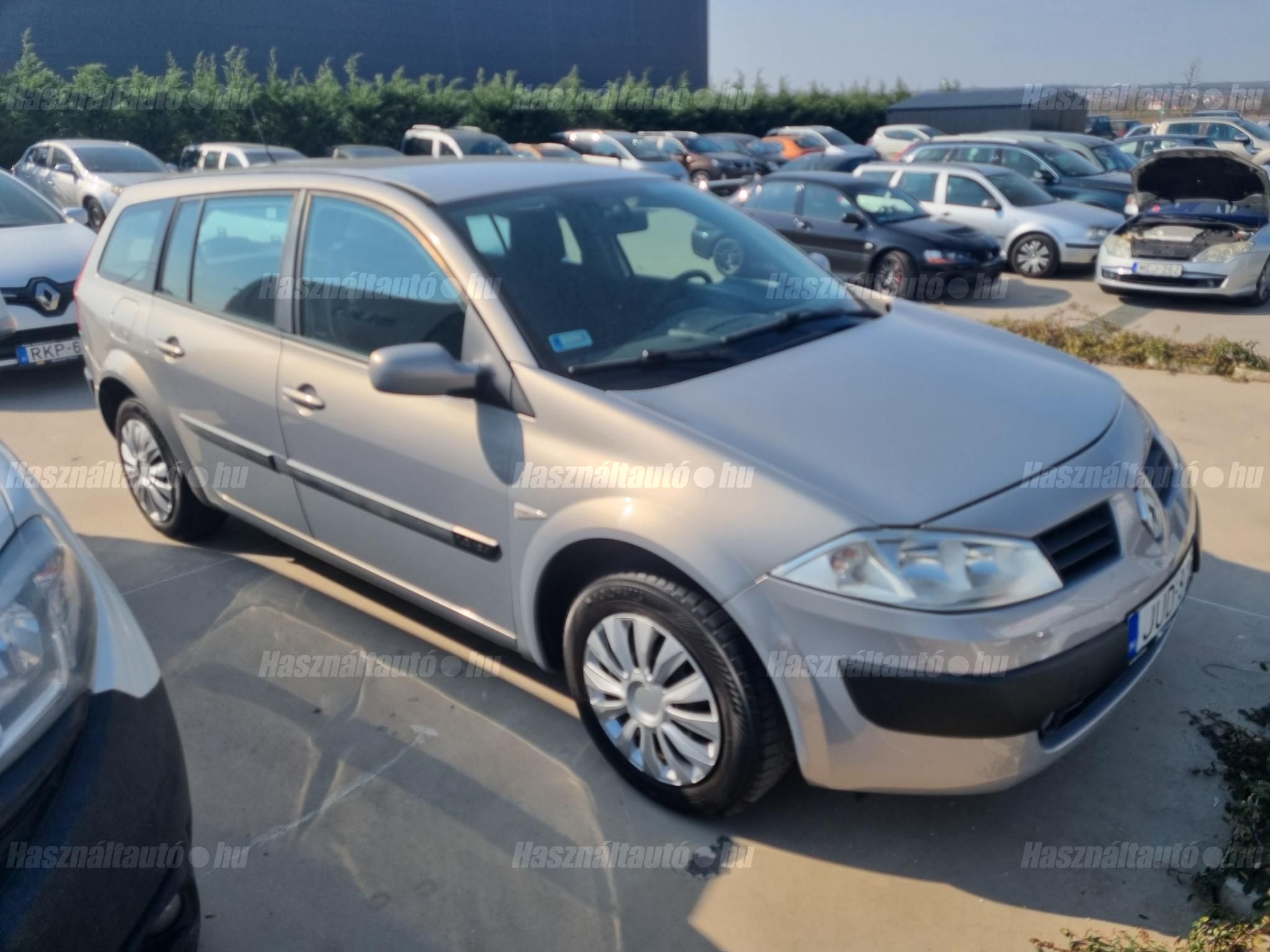 RENAULT MEGANE 2005/10 - 1