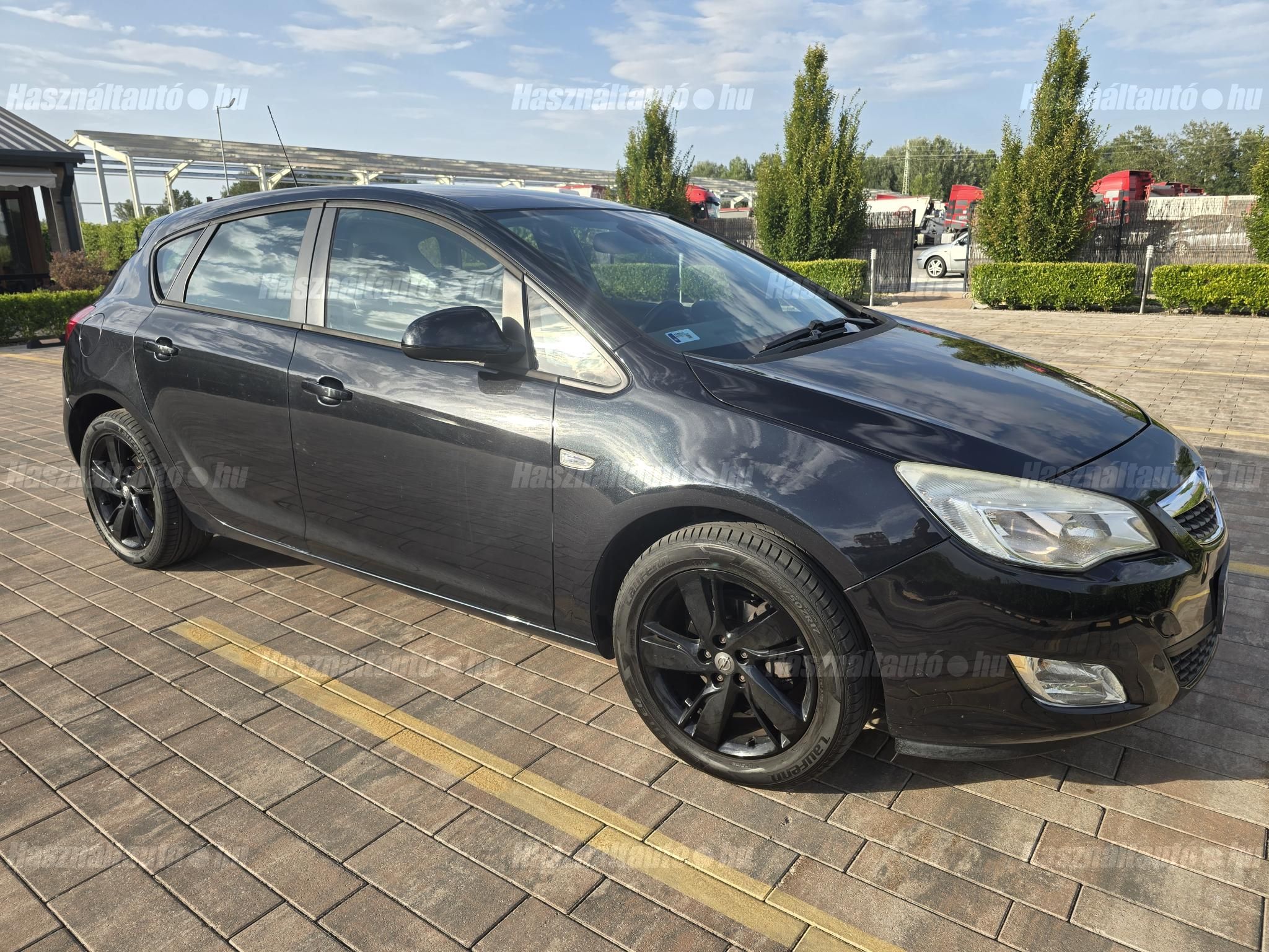 OPEL ASTRA J 2012/5 - 1