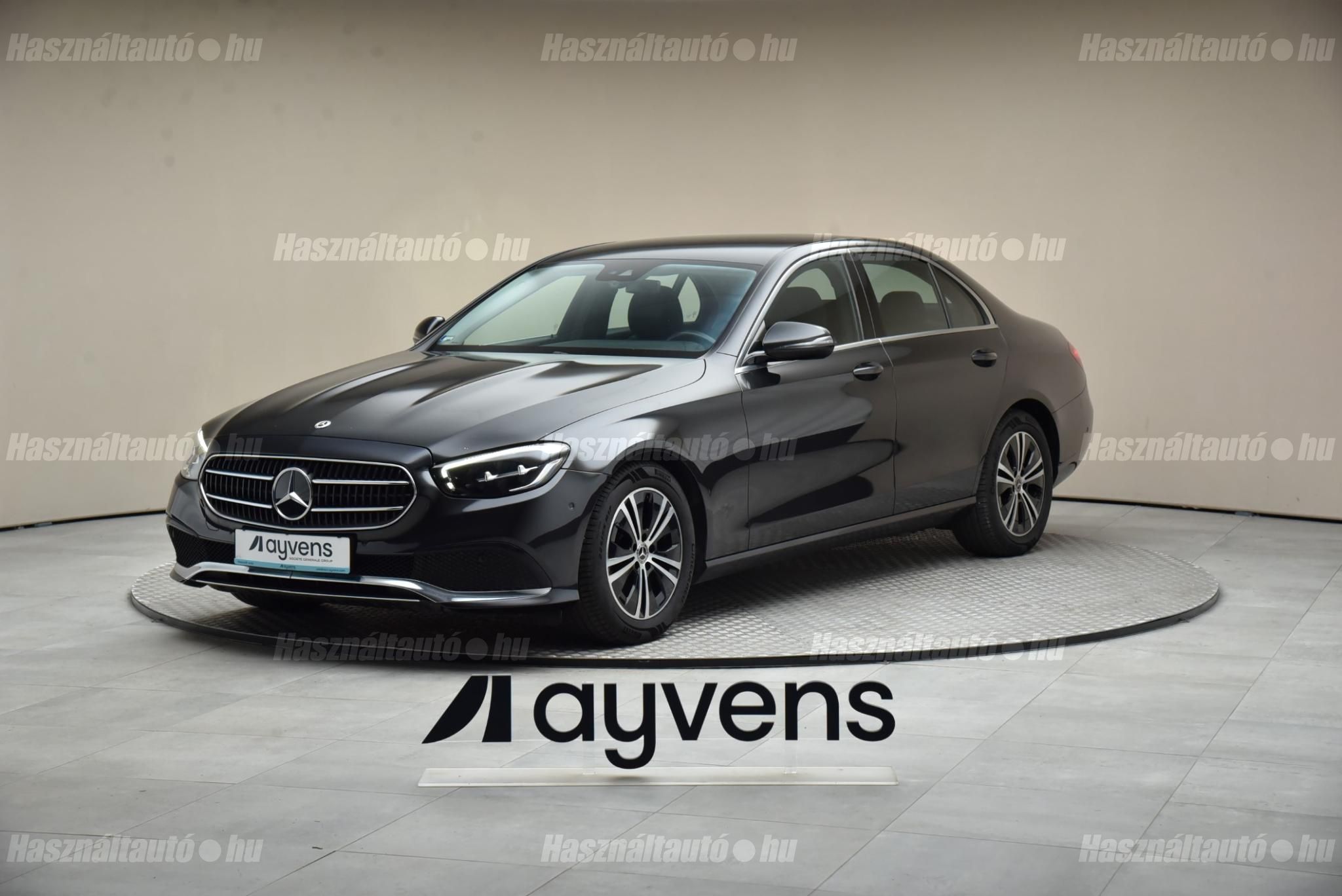 MERCEDES-BENZ E 220 2021/6 - 1