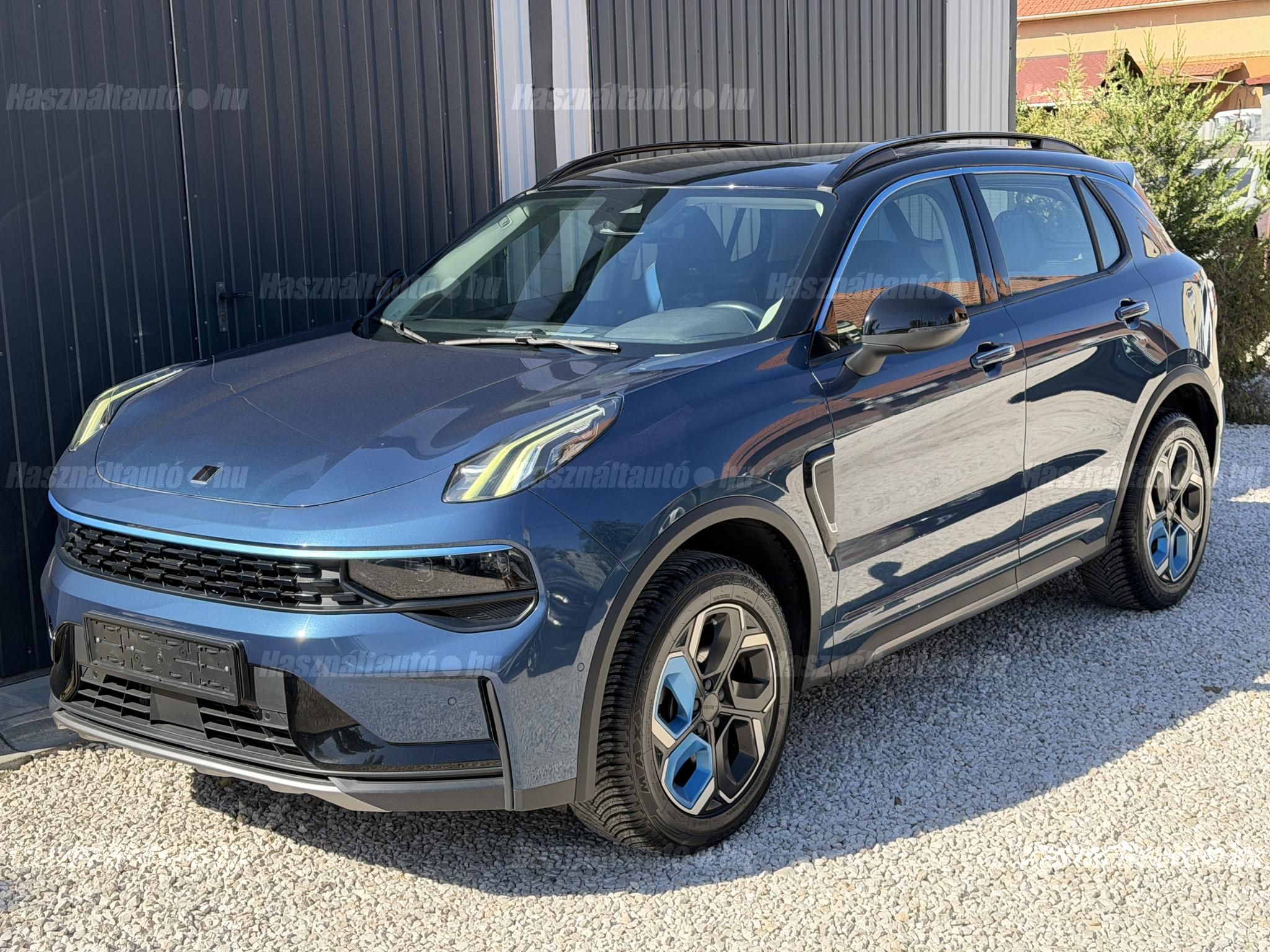 LYNK & CO 01 2021/10 - 1