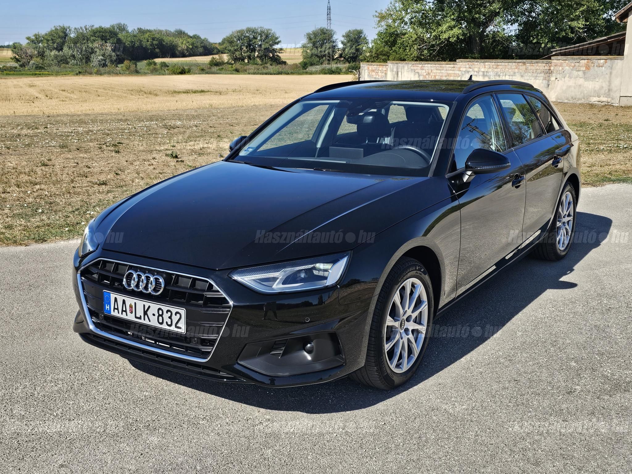 AUDI A4 2023/5 - 1