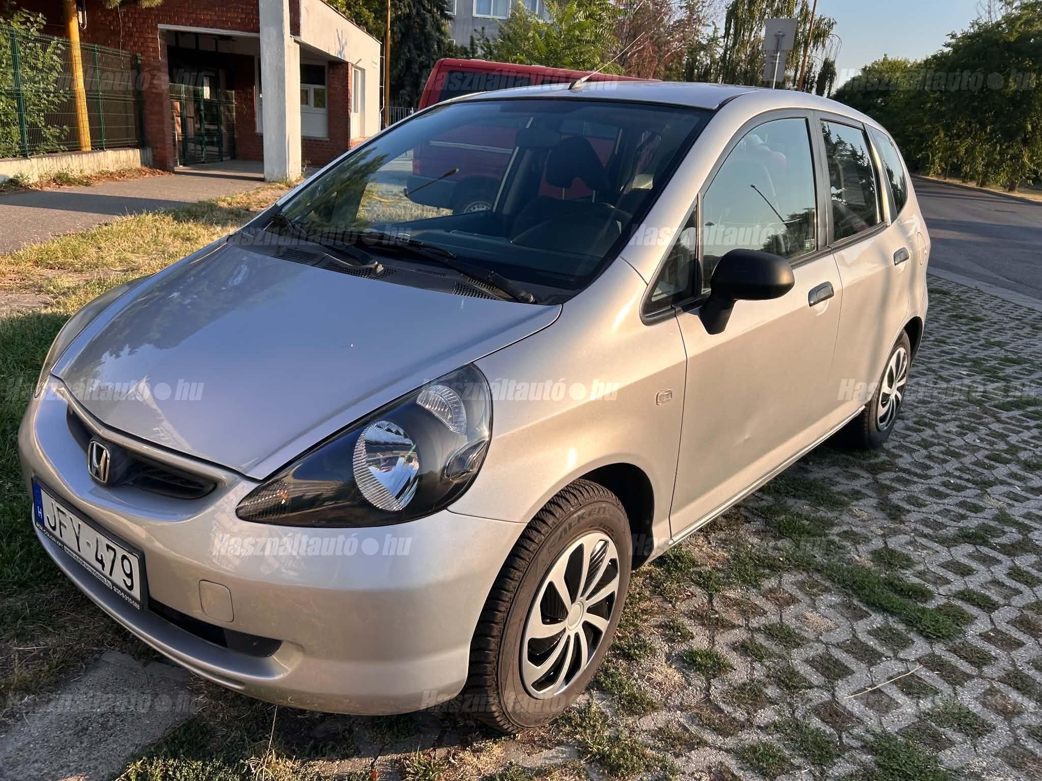 HONDA JAZZ 2004 - 1