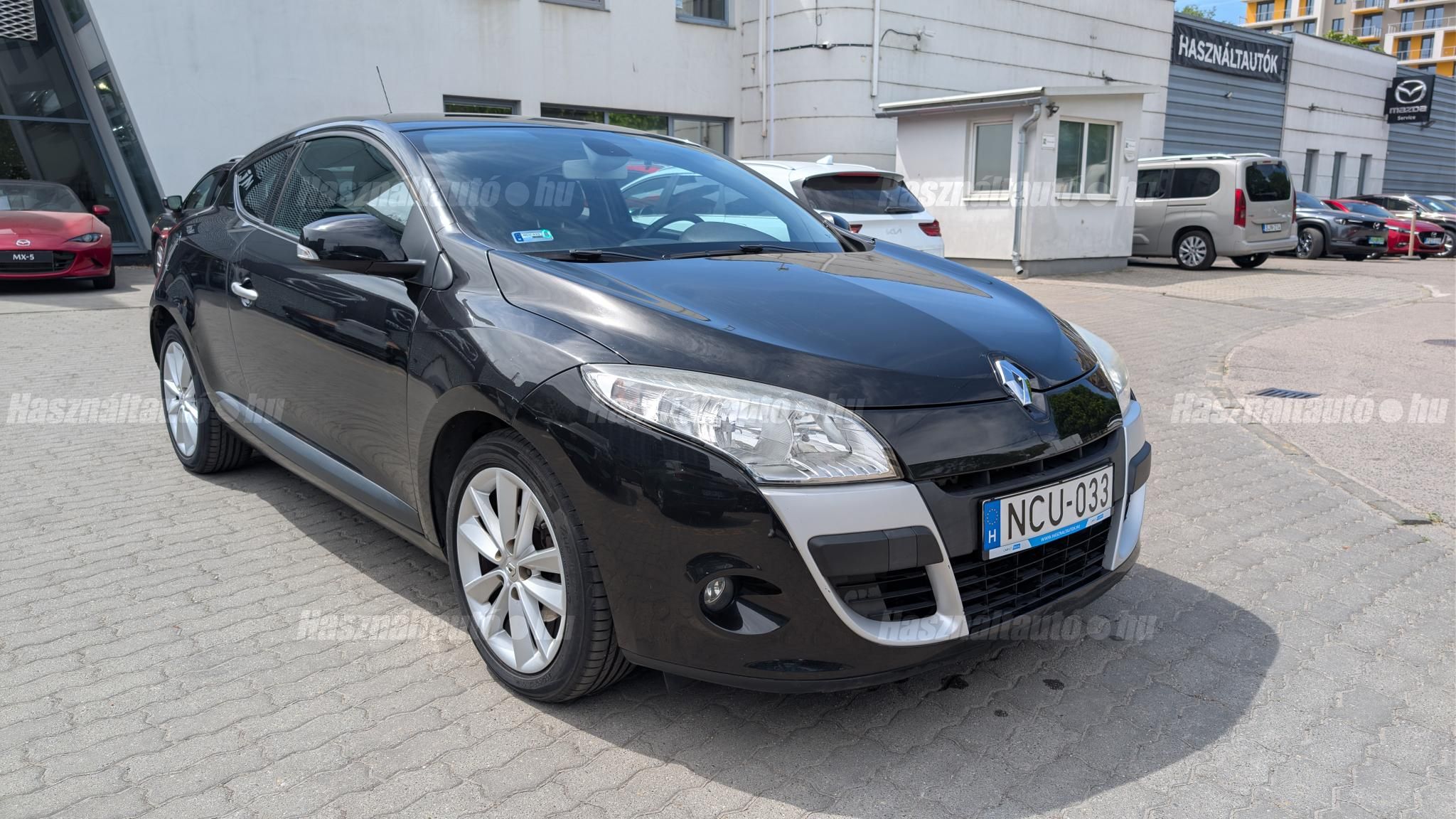 RENAULT MEGANE 2010/7 - 1