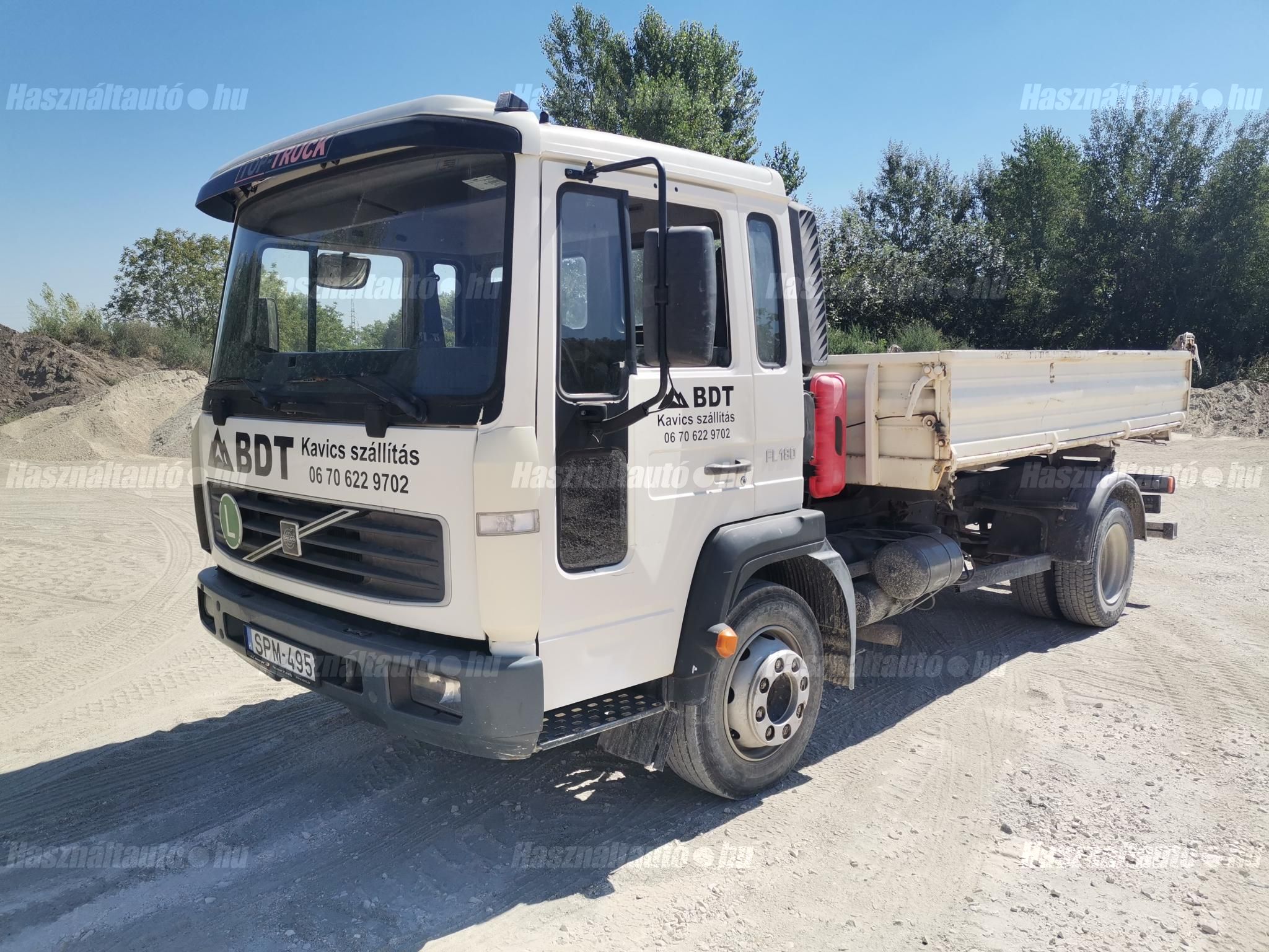VOLVO 2002/3 - 1