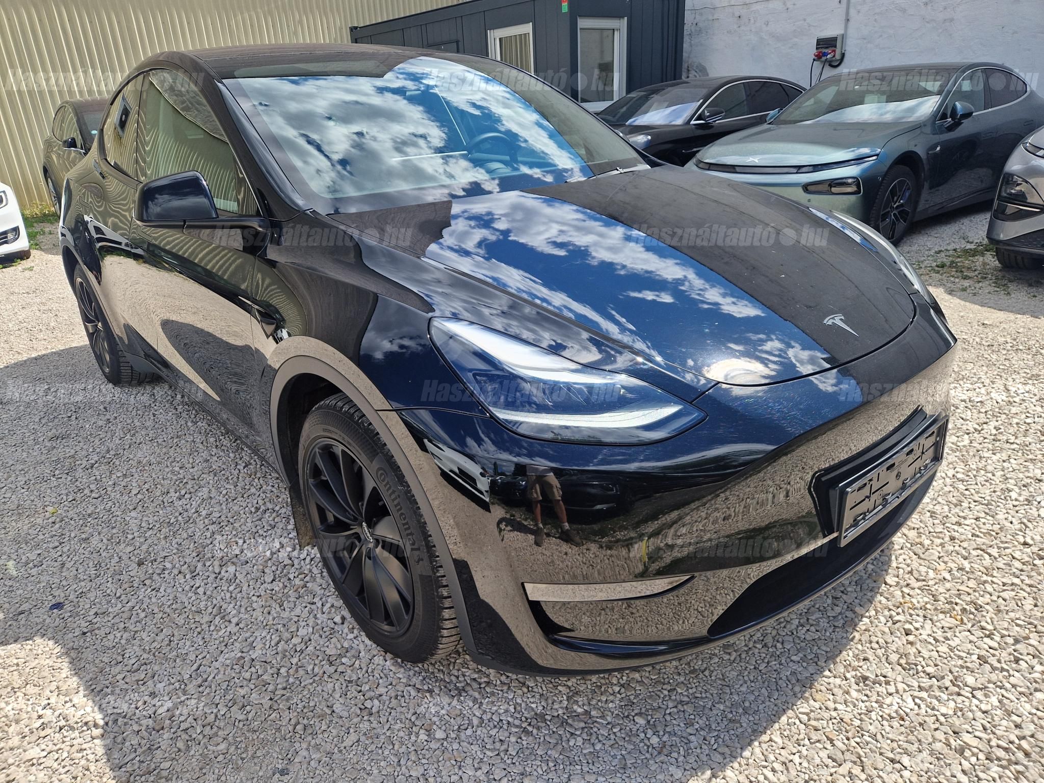TESLA MODEL Y 2024/3 - 1
