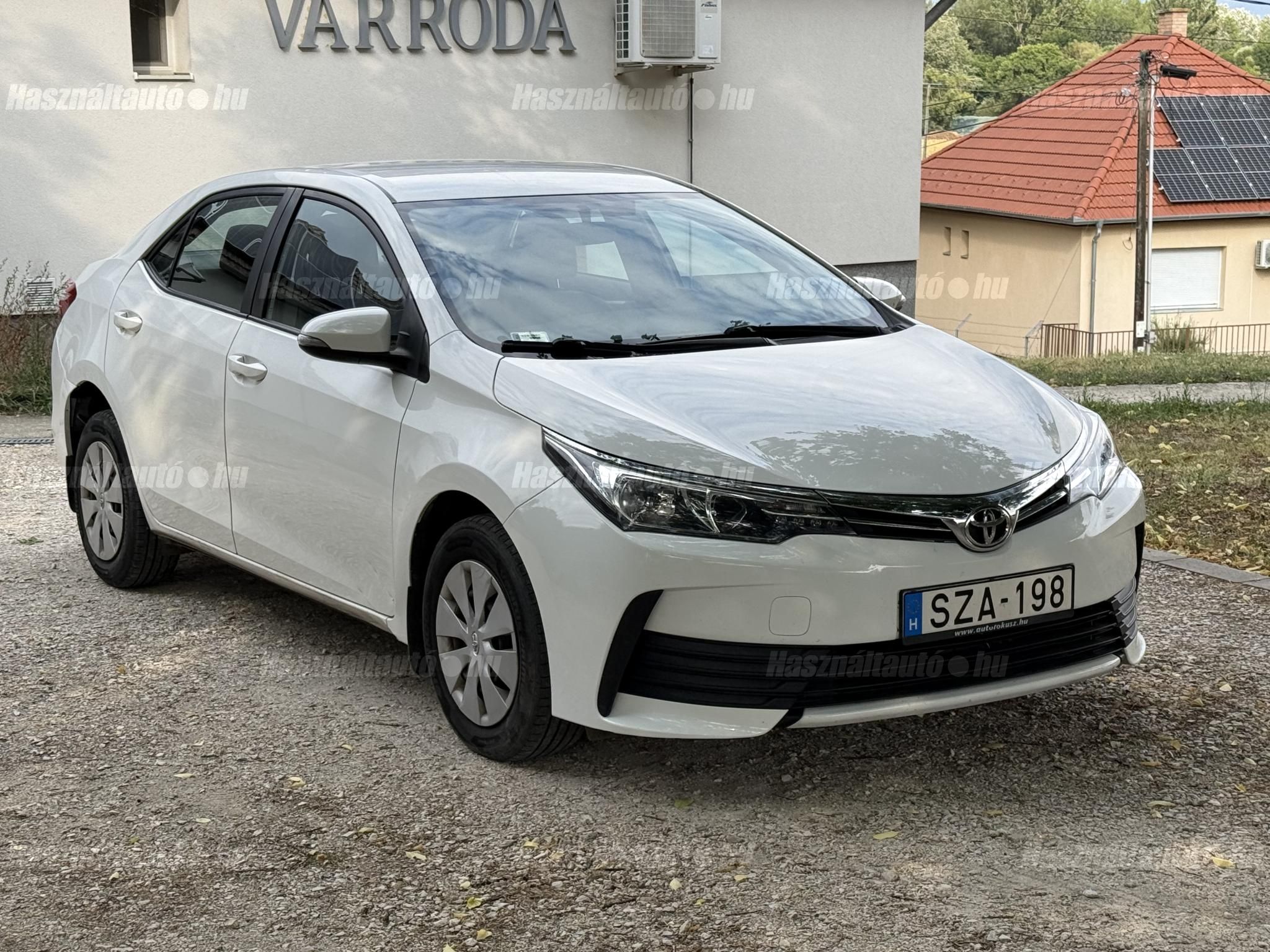 TOYOTA COROLLA 2017/11 - 1