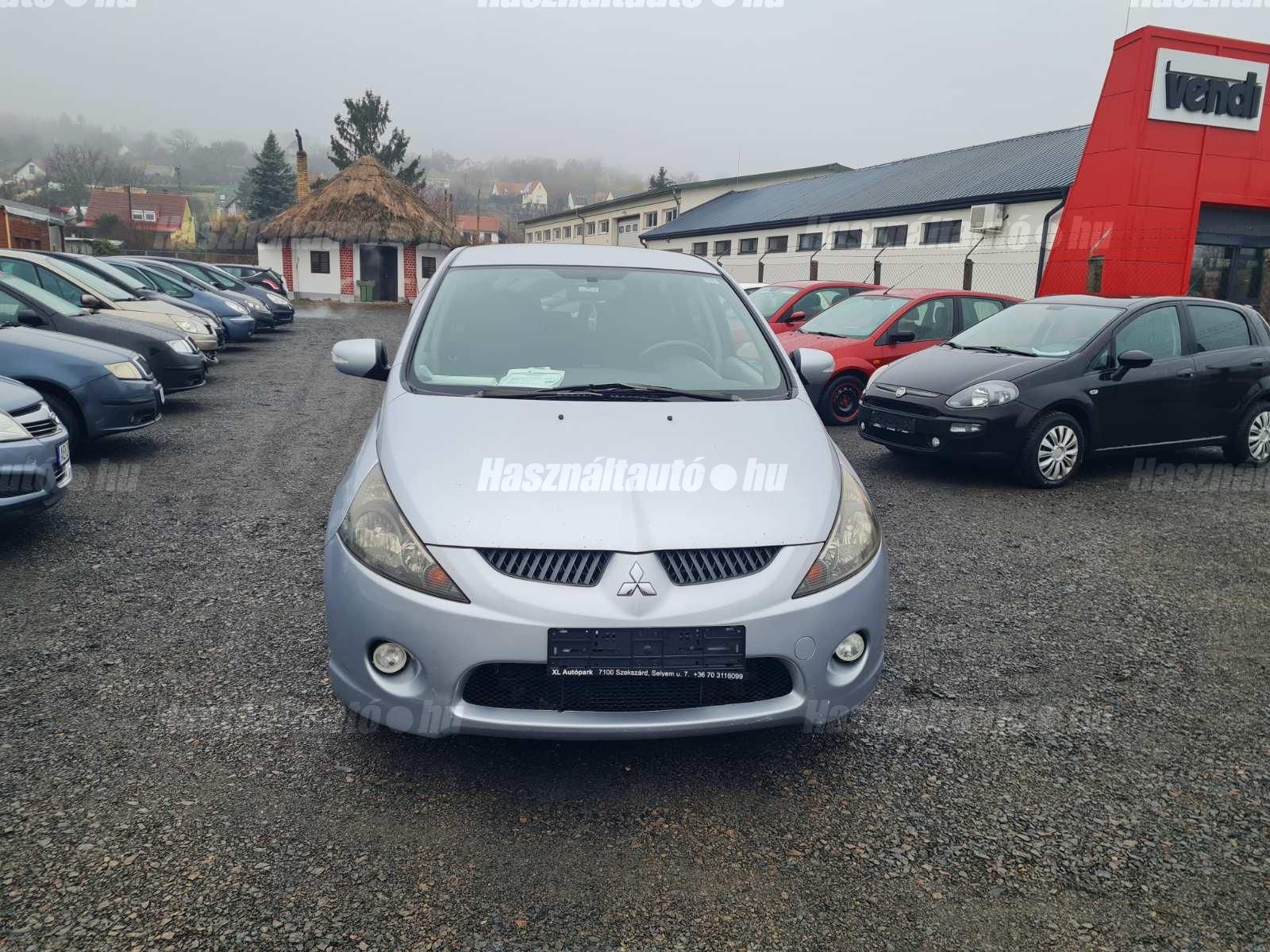 MITSUBISHI GRANDIS 2006/3 - 1