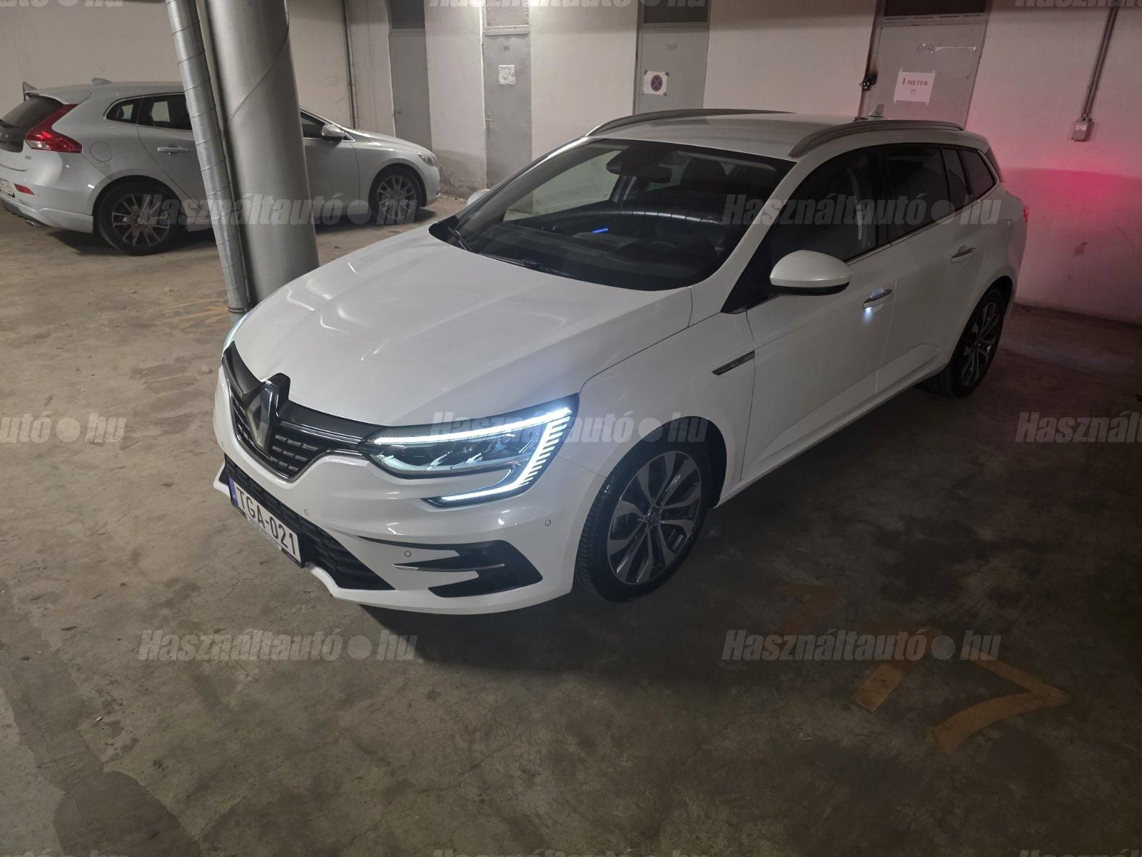 RENAULT MEGANE 2022/5 - 1
