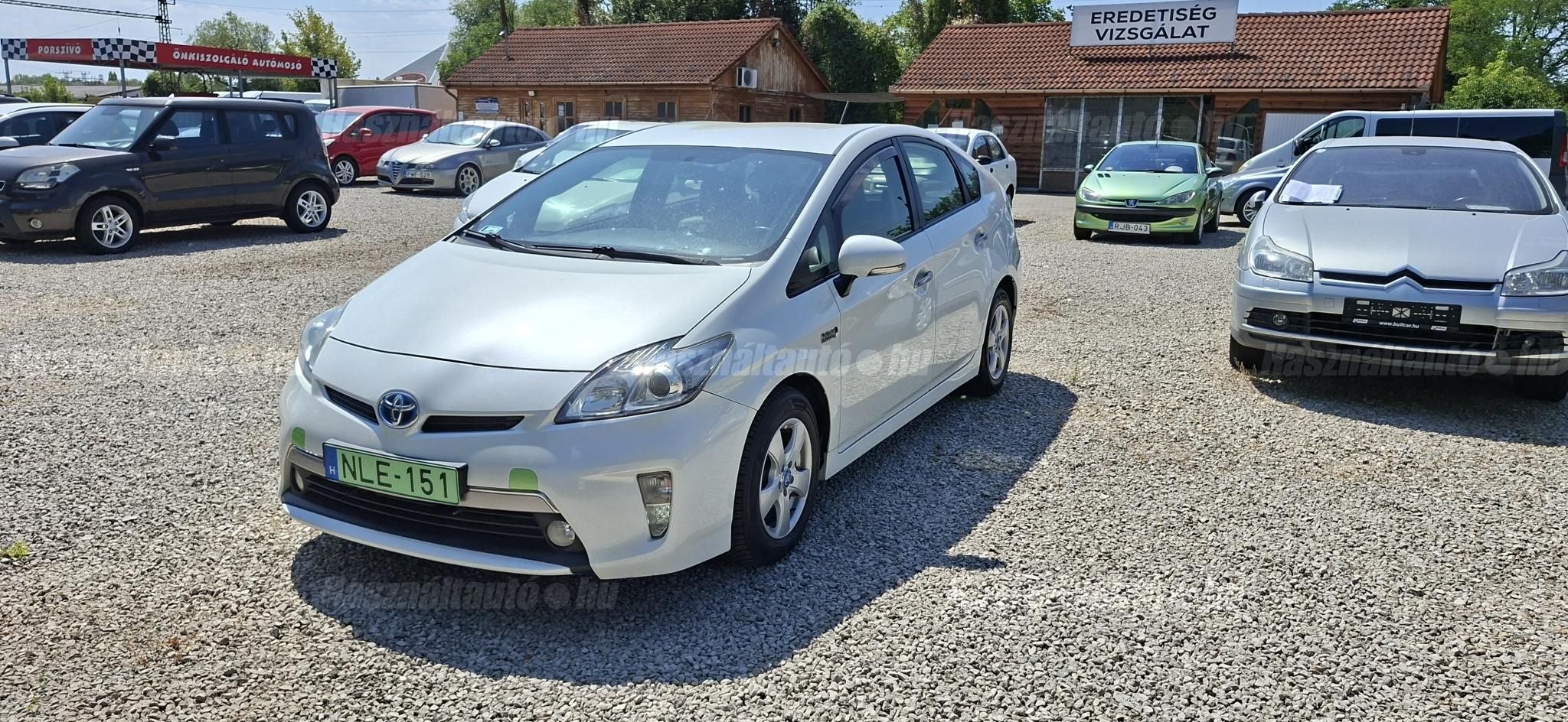 TOYOTA PRIUS 2013/1 - 1