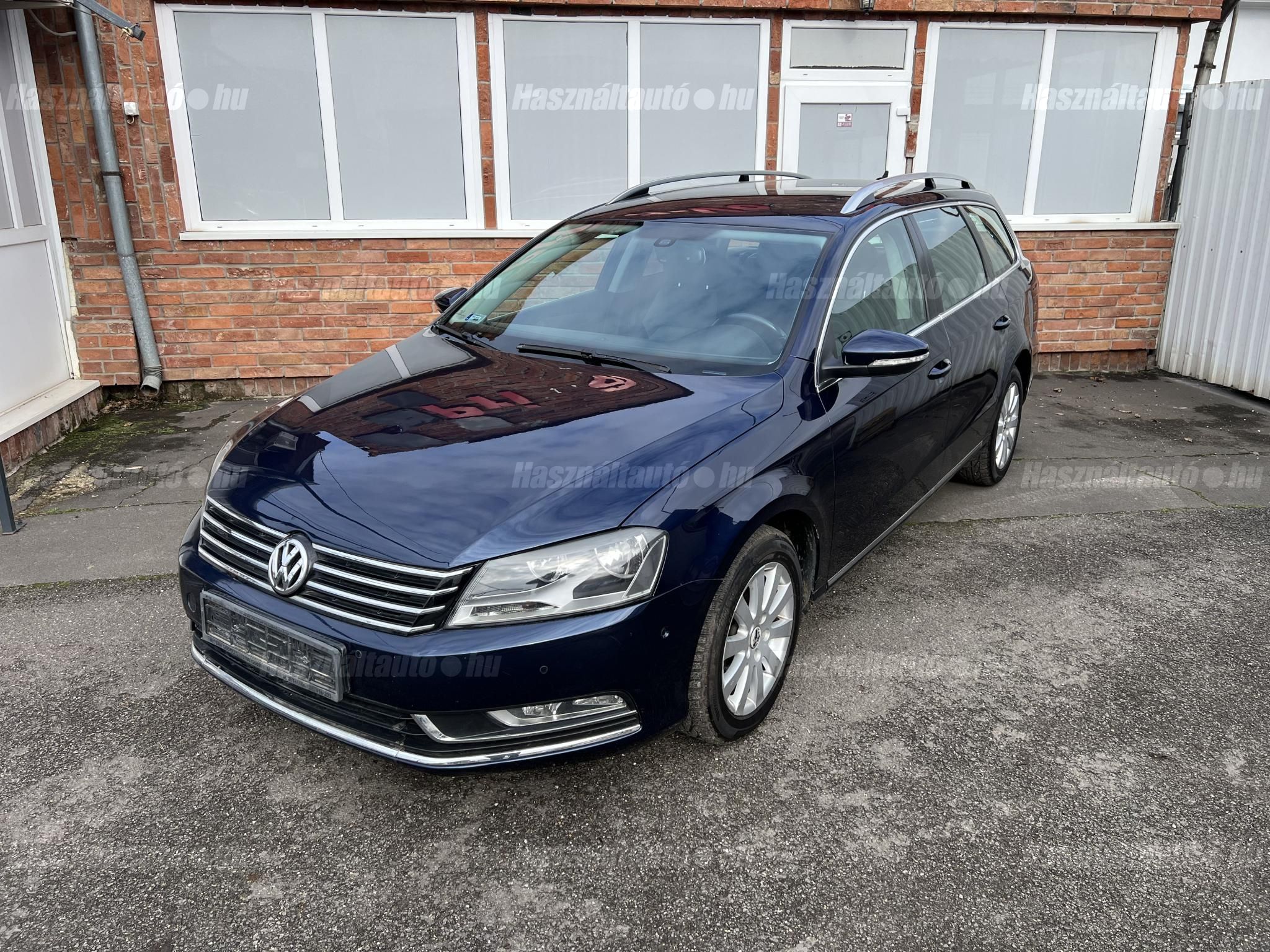 VOLKSWAGEN PASSAT 2012/2 - 1