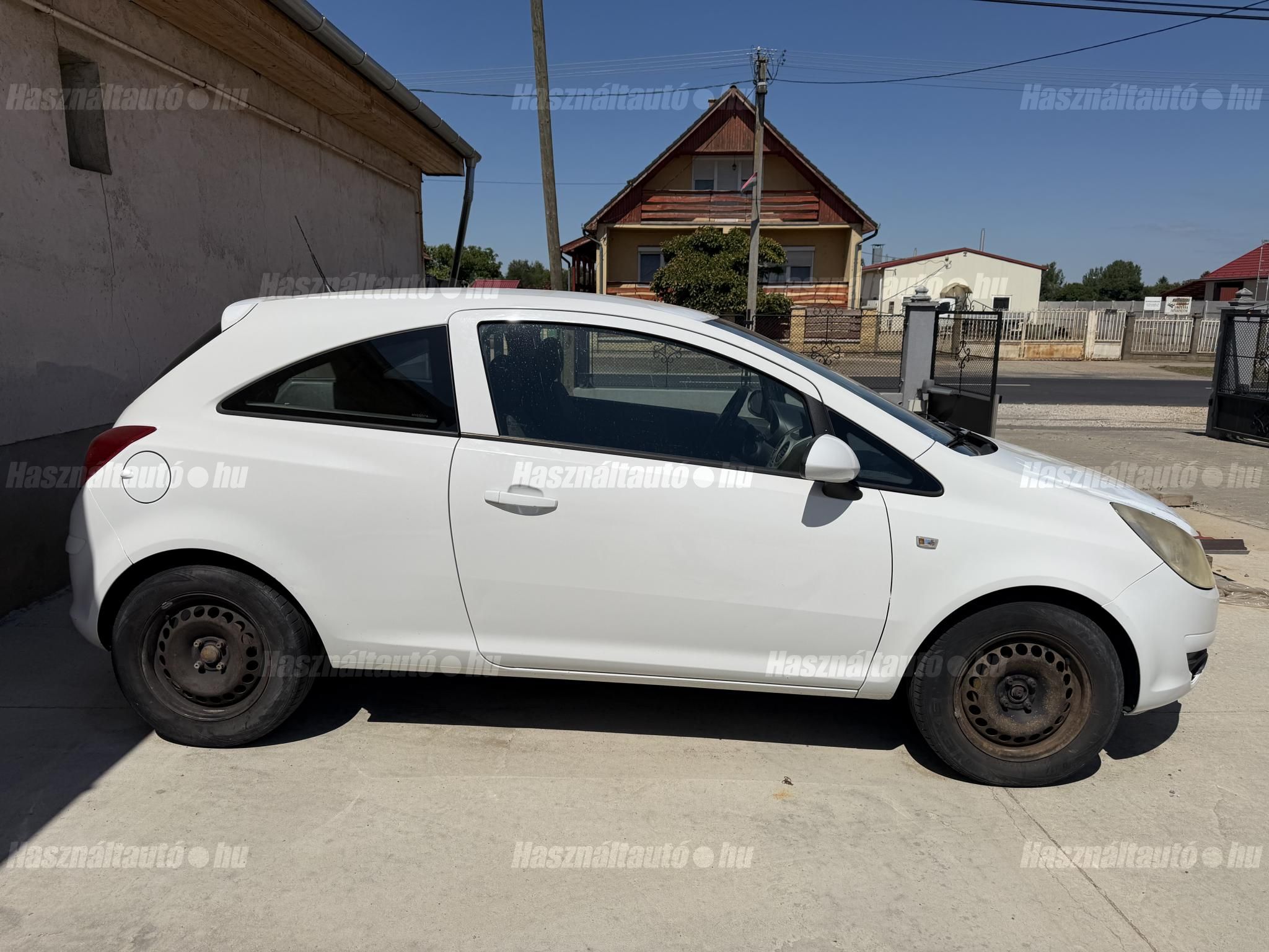 OPEL CORSA D 2008/6 - 1