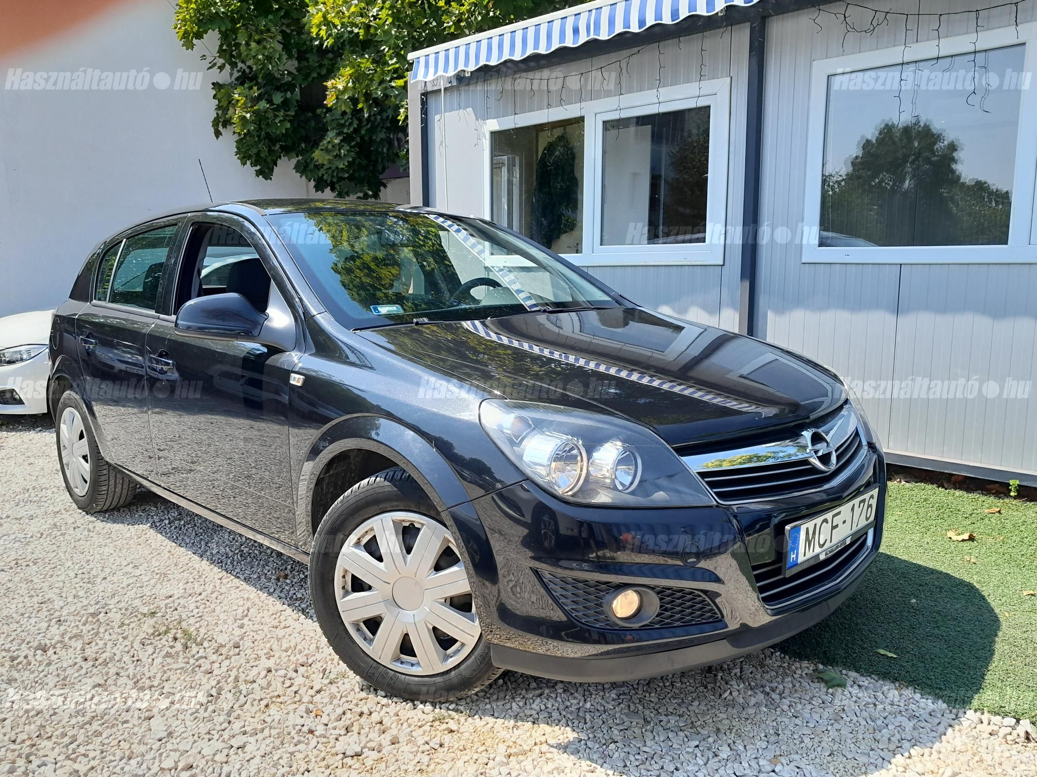 OPEL ASTRA H 2012/4 - 1