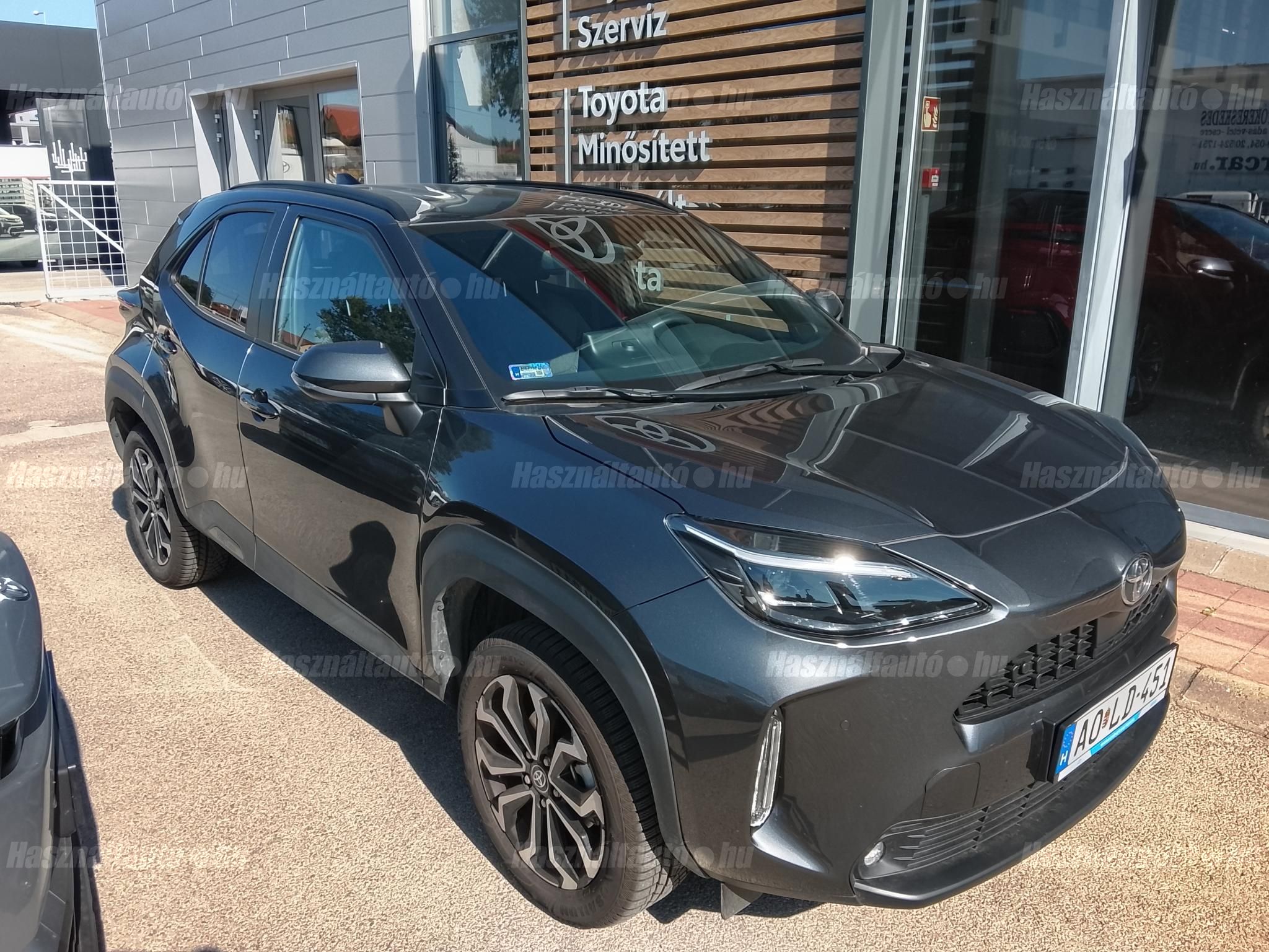 TOYOTA YARIS CROSS 2025/11 - 1