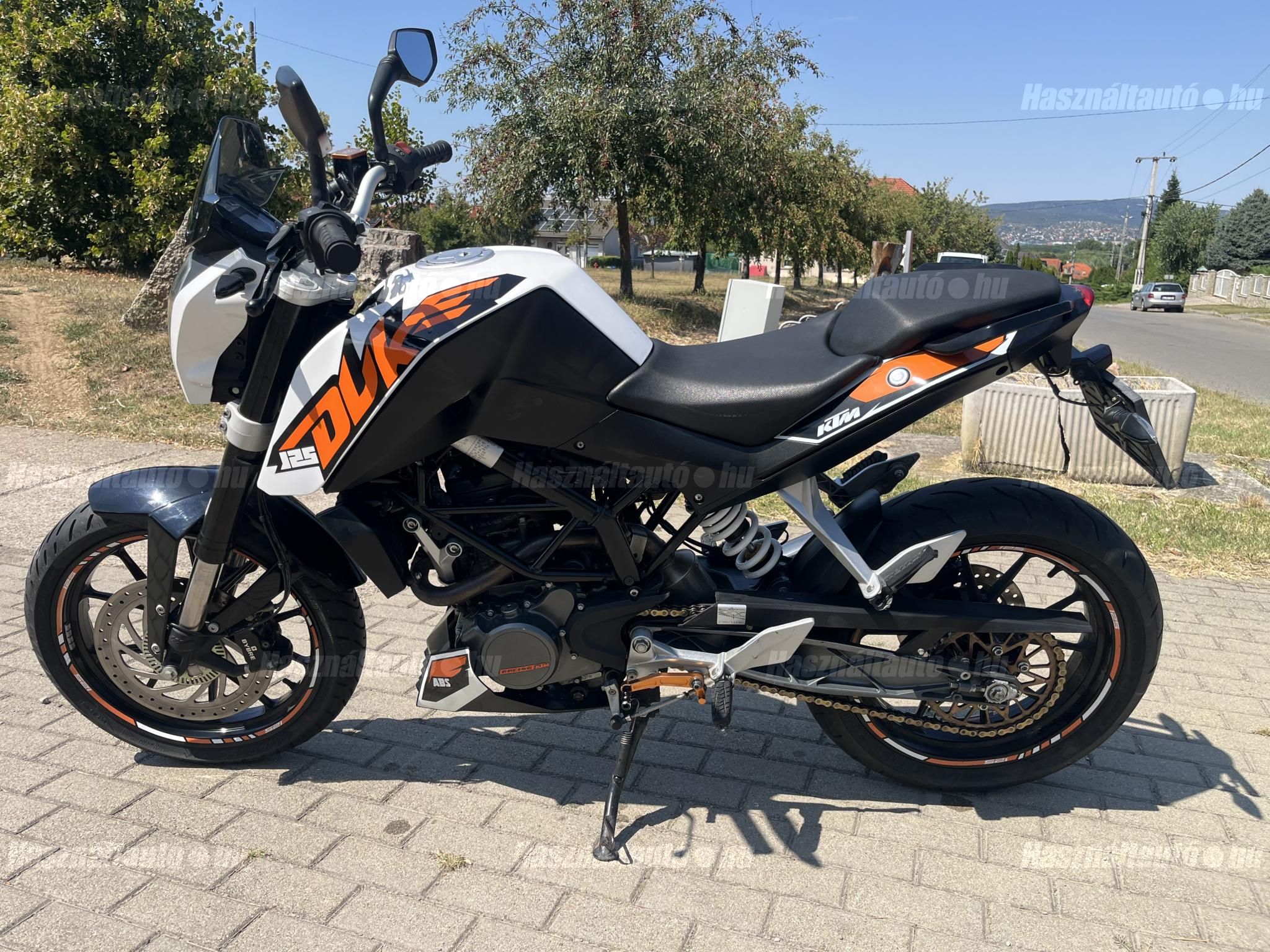 KTM 125 DUKE 2014/6 - 1