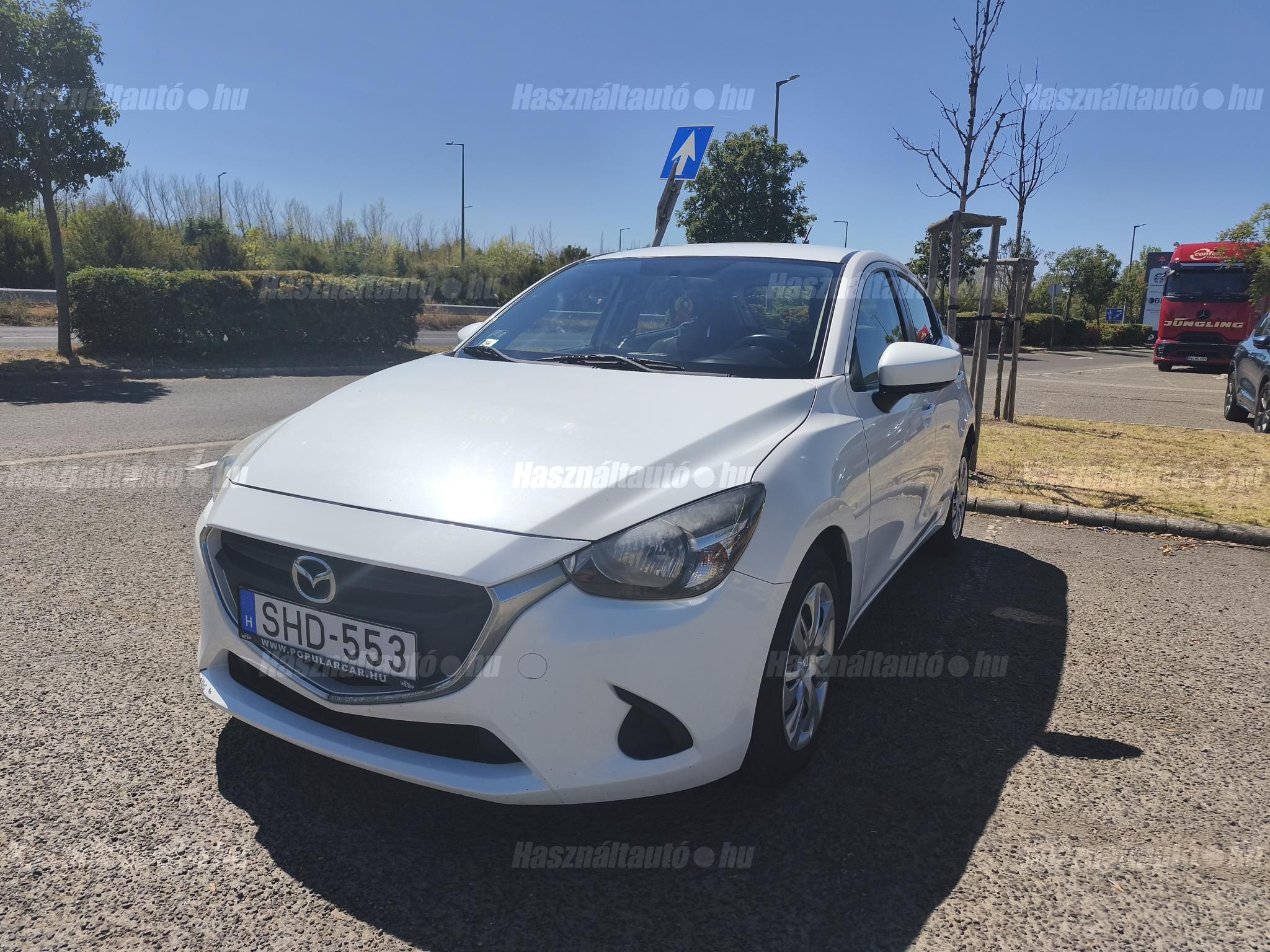 MAZDA 2 2015 - 1