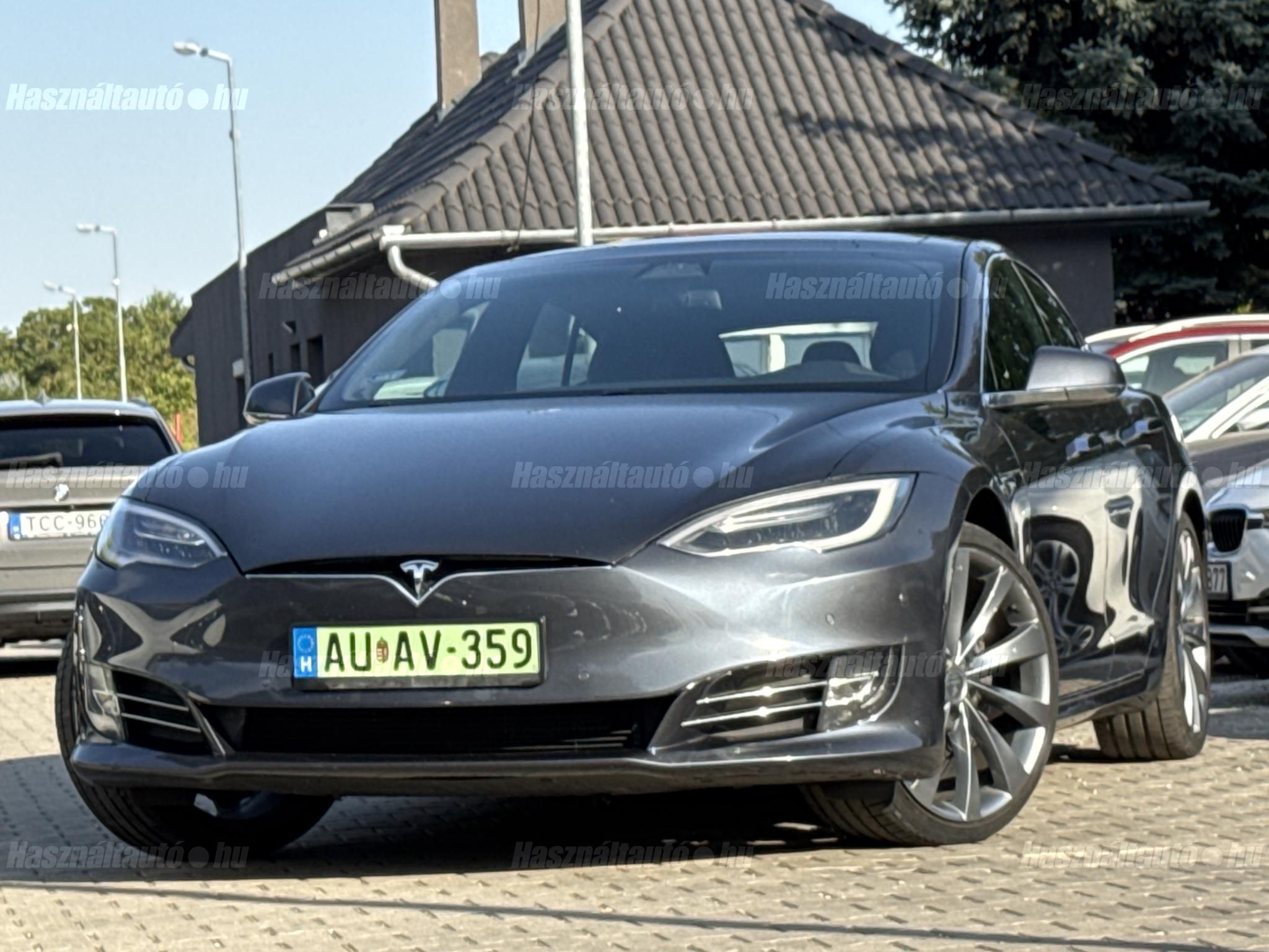 TESLA MODEL S 2017/9 - 1