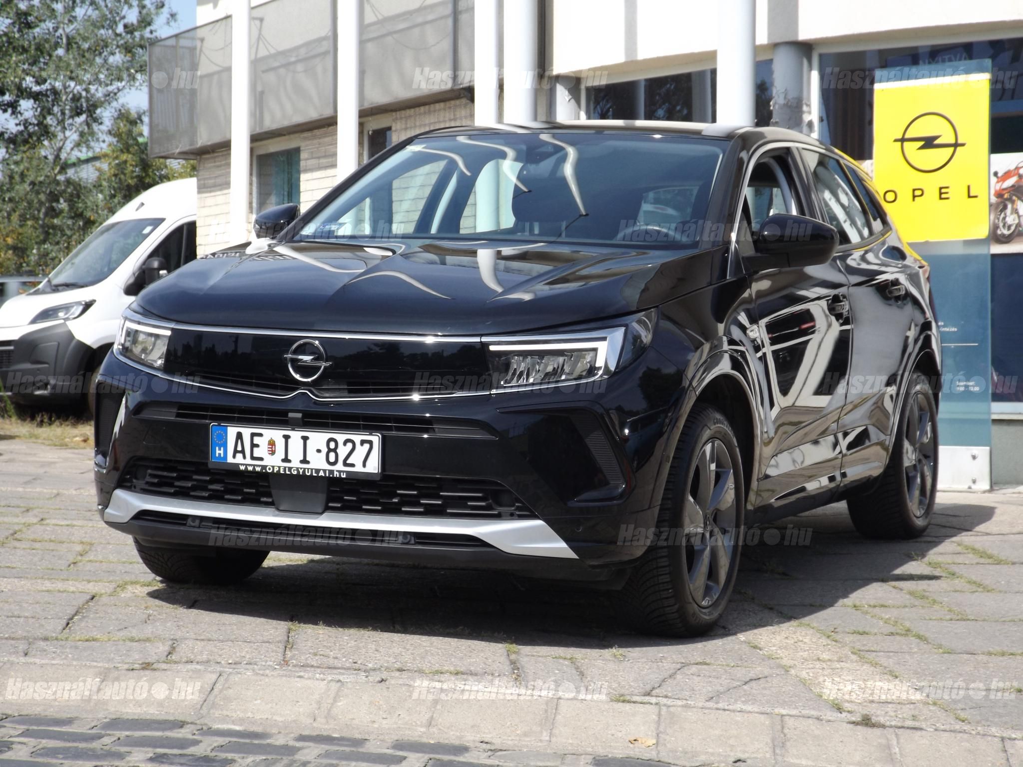Opel márkakereskedés  autója!