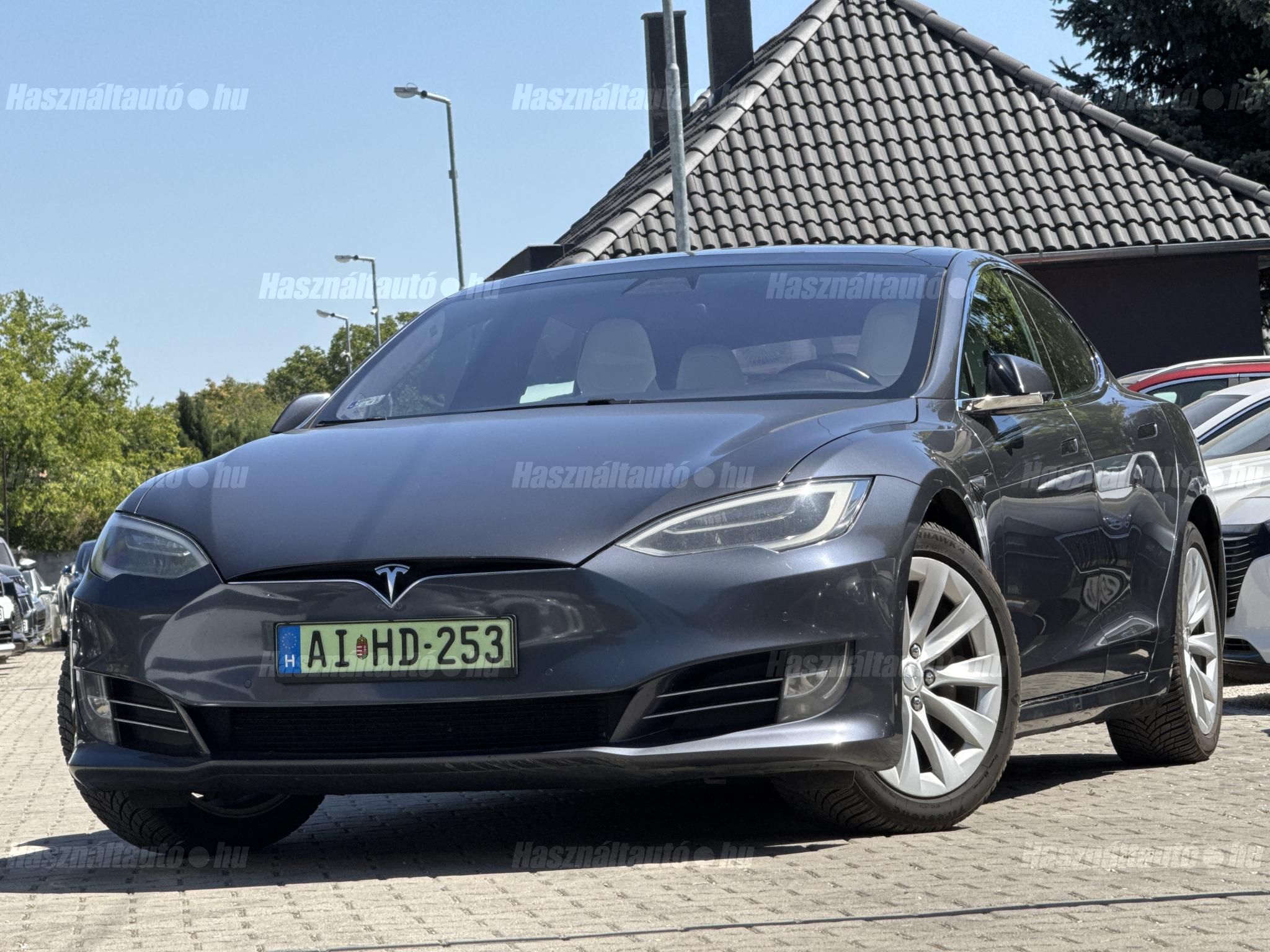 TESLA MODEL S 2017/12 - 1