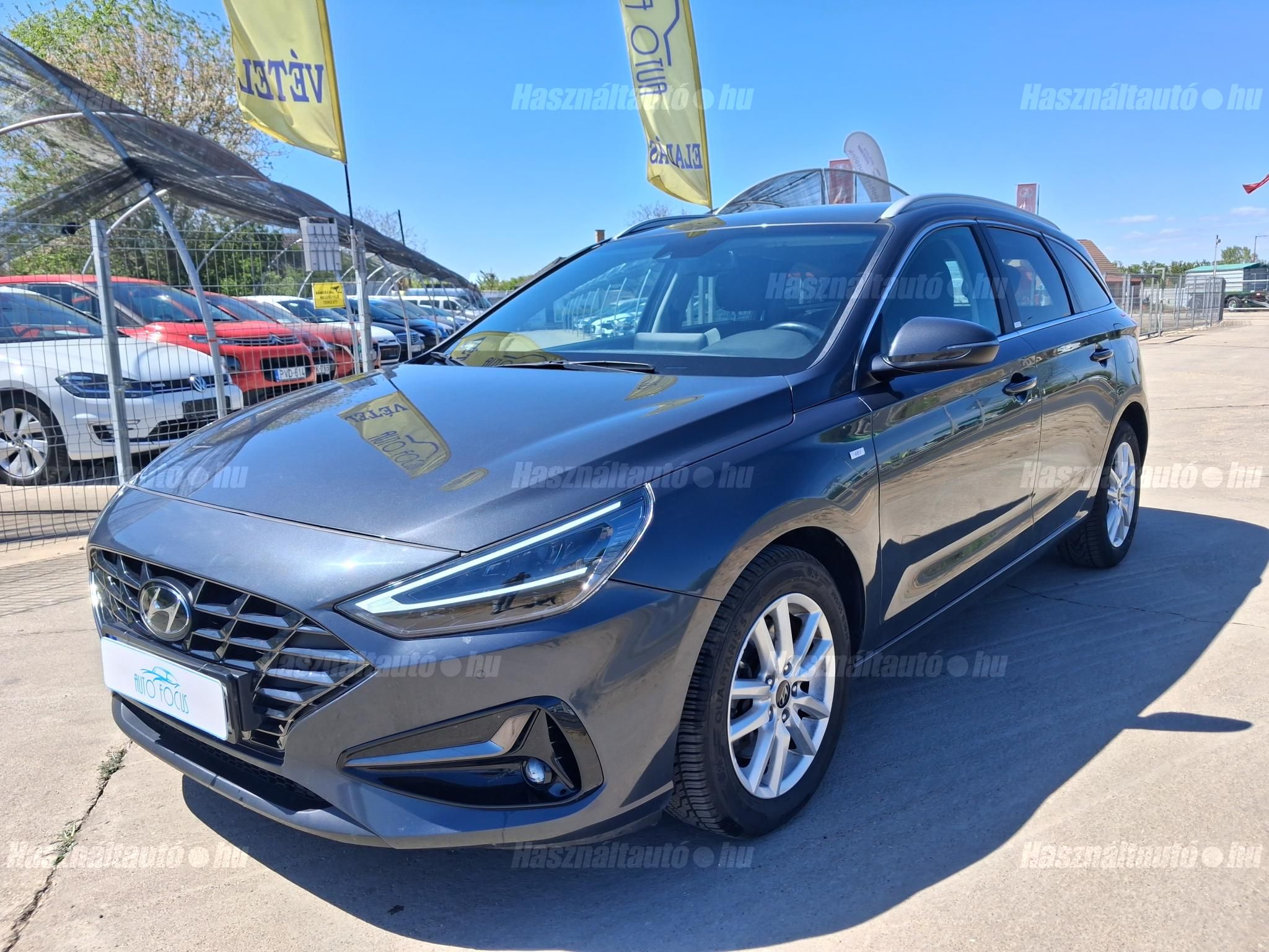 HYUNDAI I30 2021/7 - 1