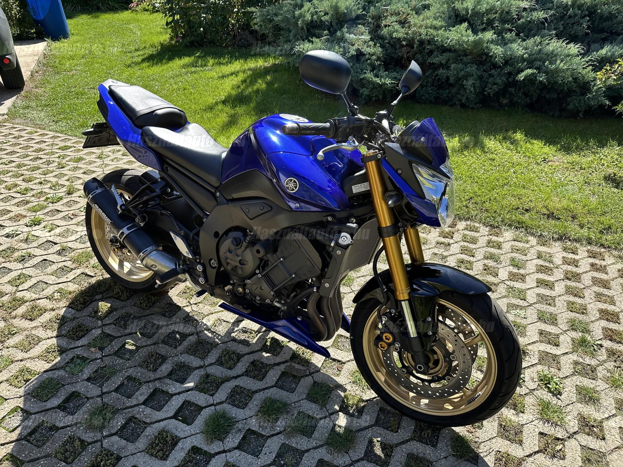 YAMAHA FZ8-N 2011 - 1