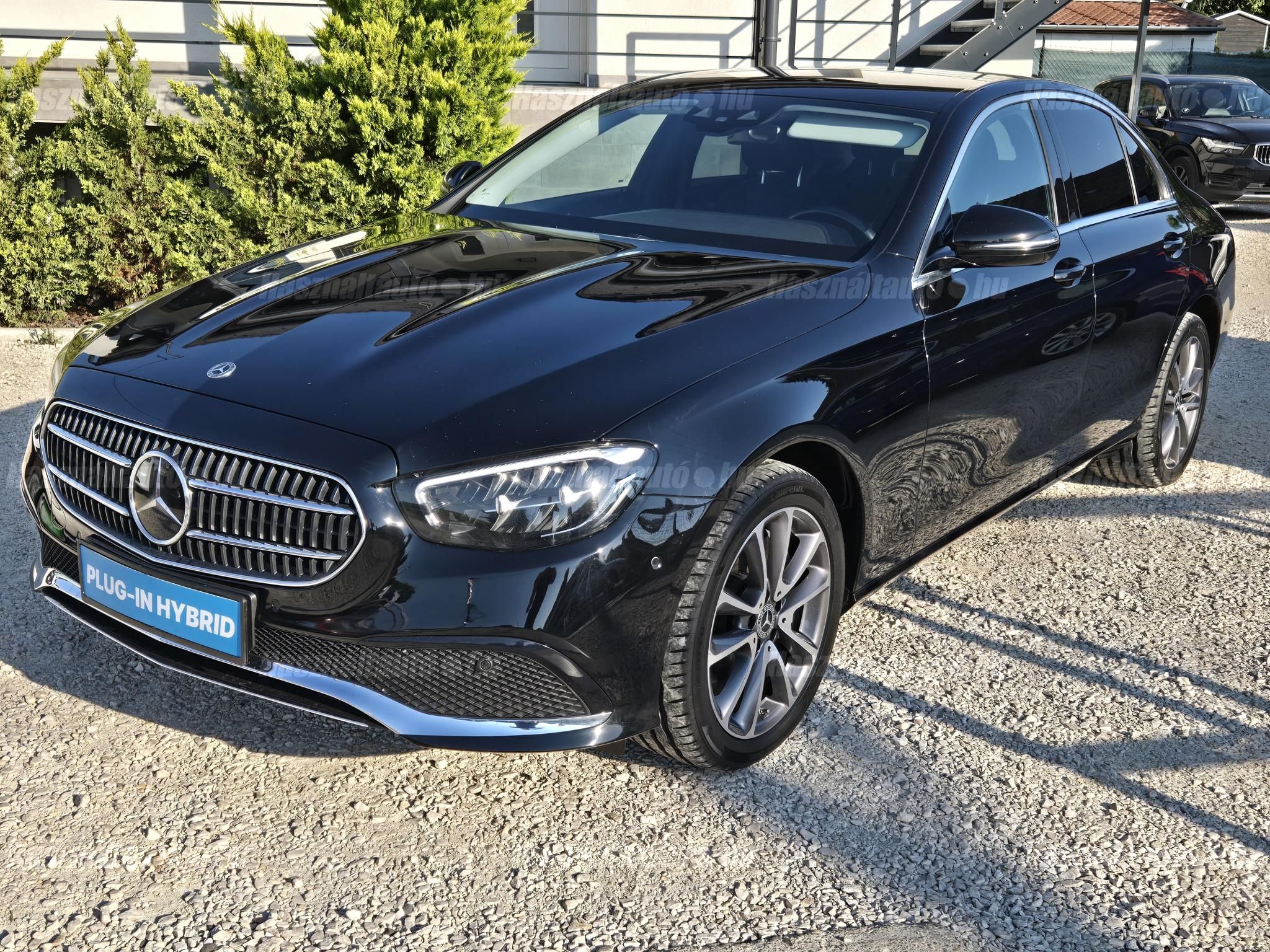 MERCEDES-BENZ E 300 2022/12 - 1