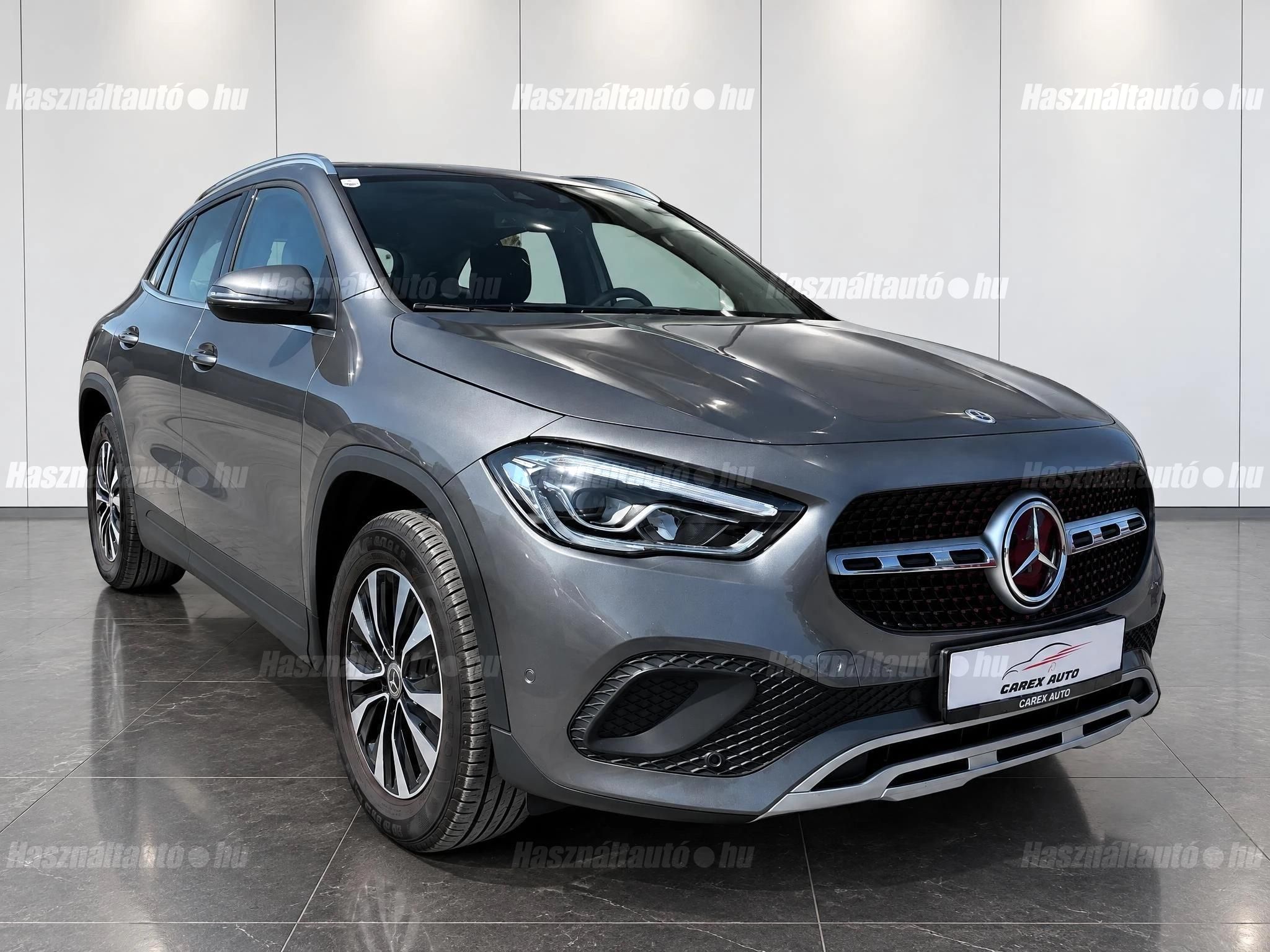 MERCEDES-BENZ GLA 250 2022/10 - 1