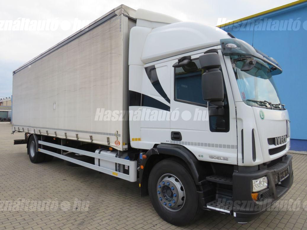 IVECO 2015/9 - 1