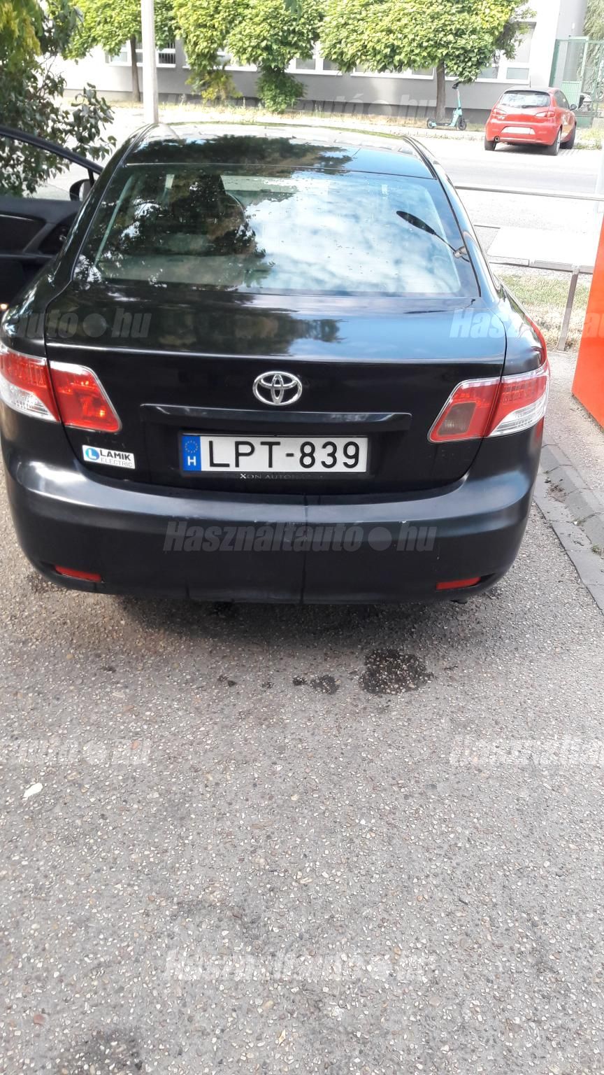 TOYOTA AVENSIS 2010/7 - 1