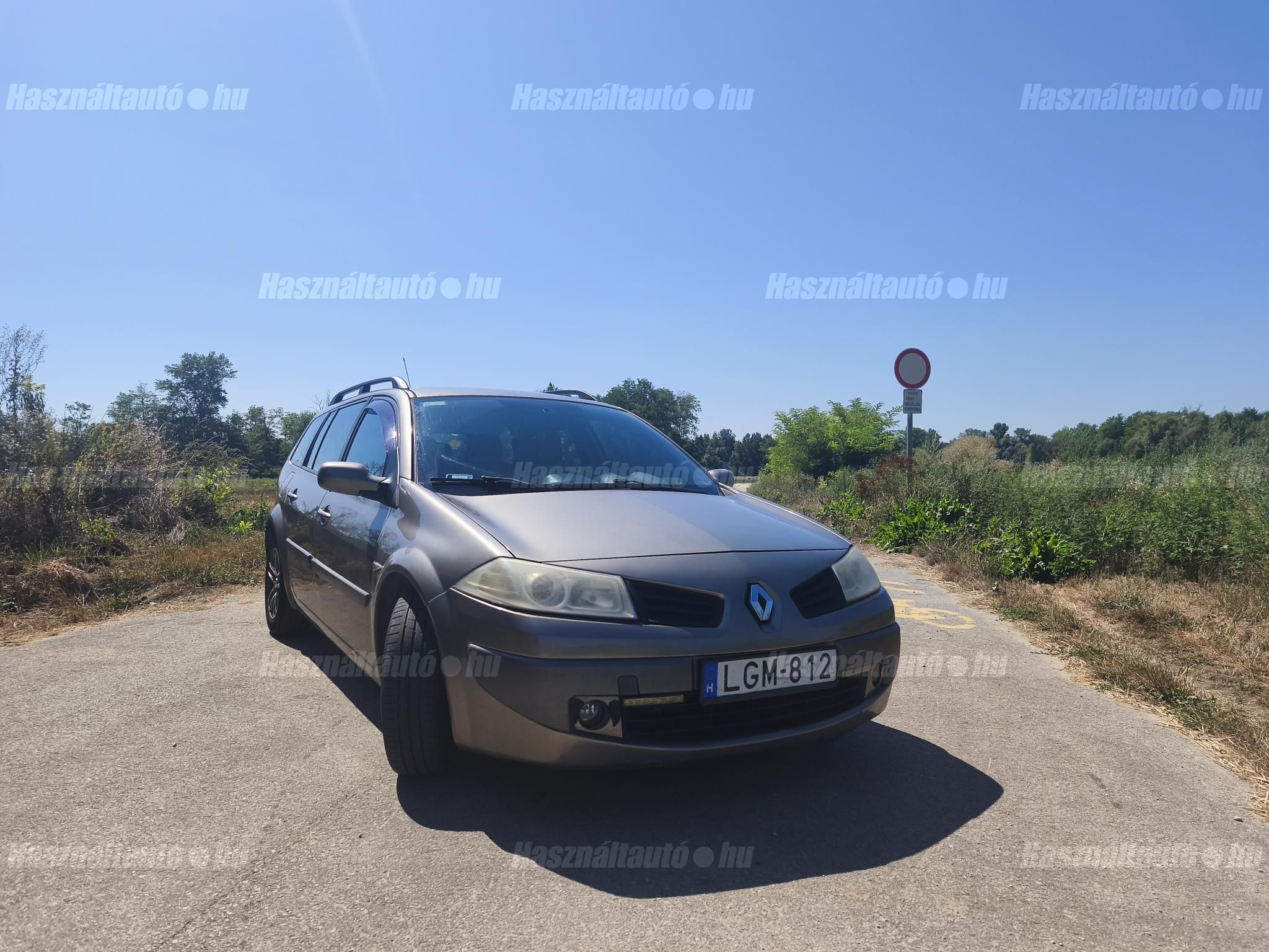 RENAULT MEGANE 2008/8 - 1