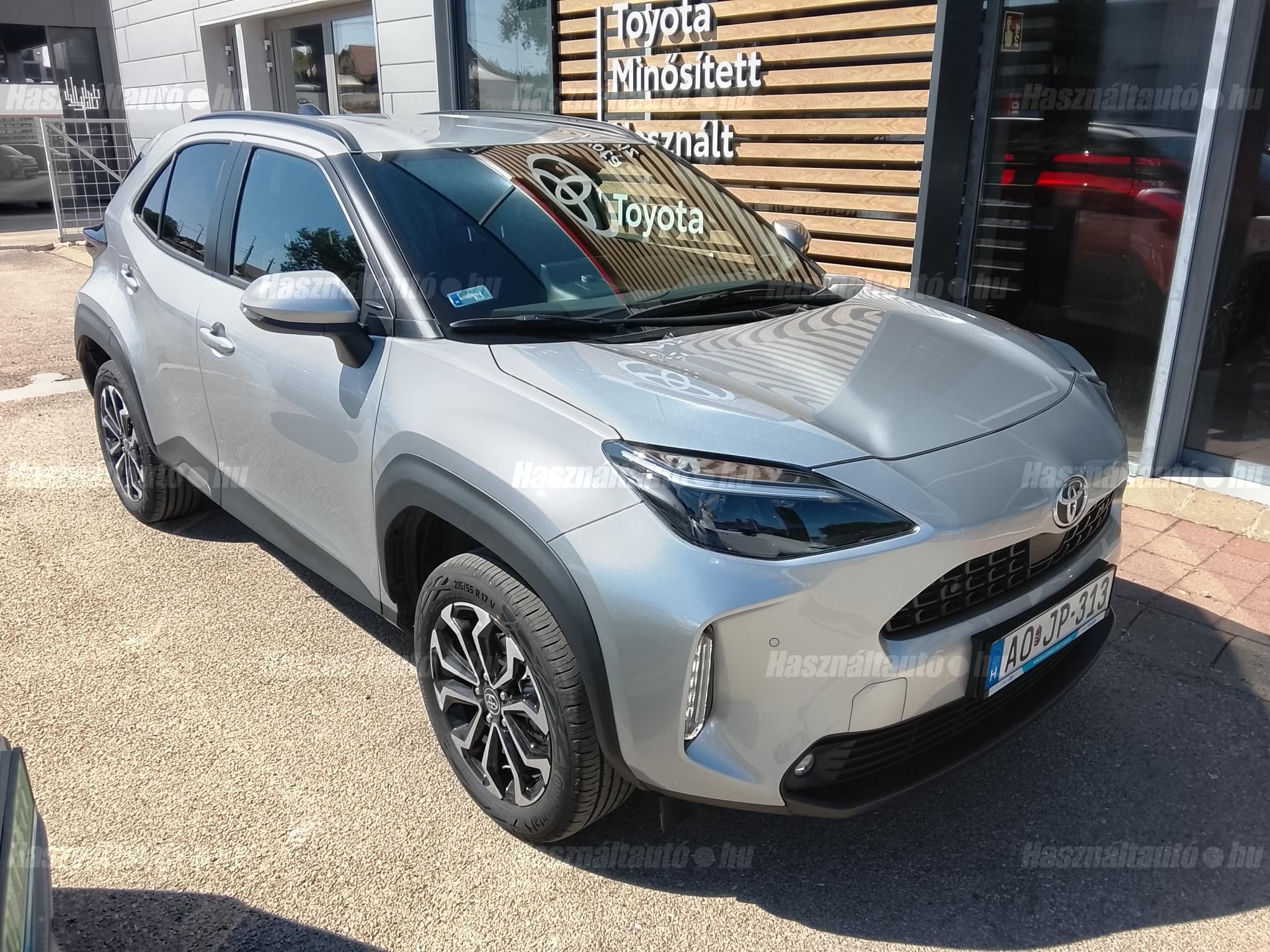 TOYOTA YARIS CROSS 2025/11 - 1